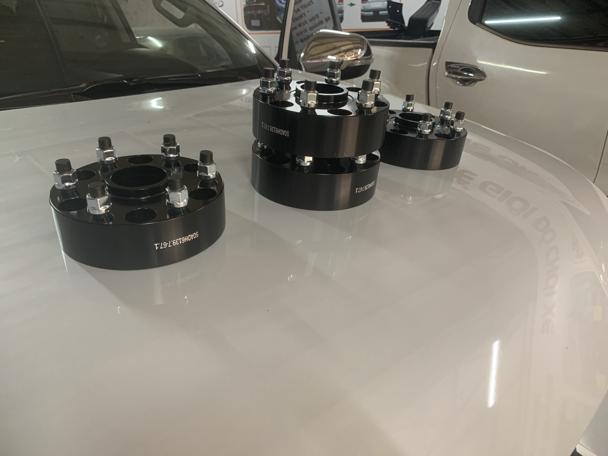 Độ spacer danh cho xe bán tải NAVARA - Ảnh 2