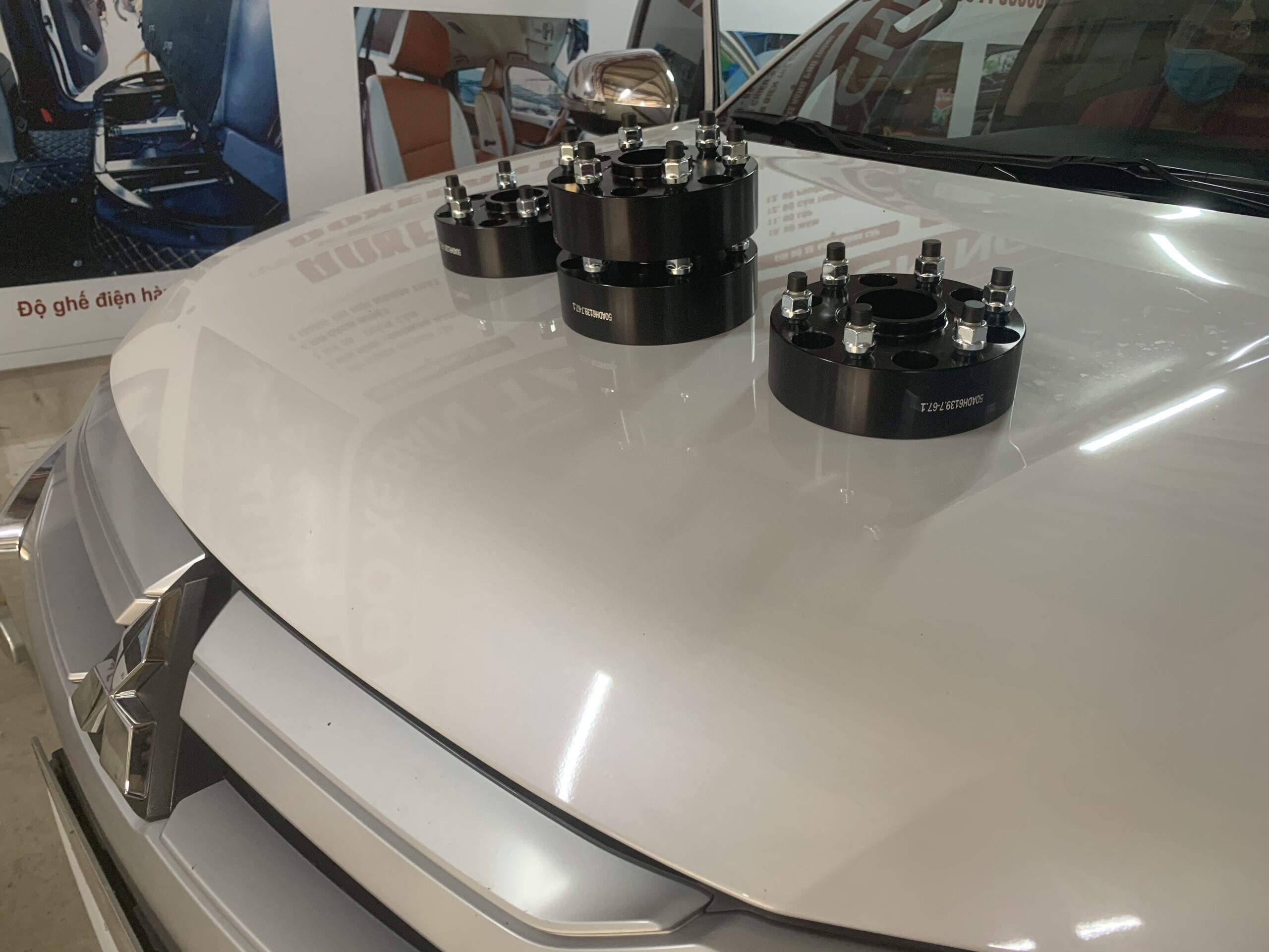 Độ spacer danh cho xe bán tải NAVARA