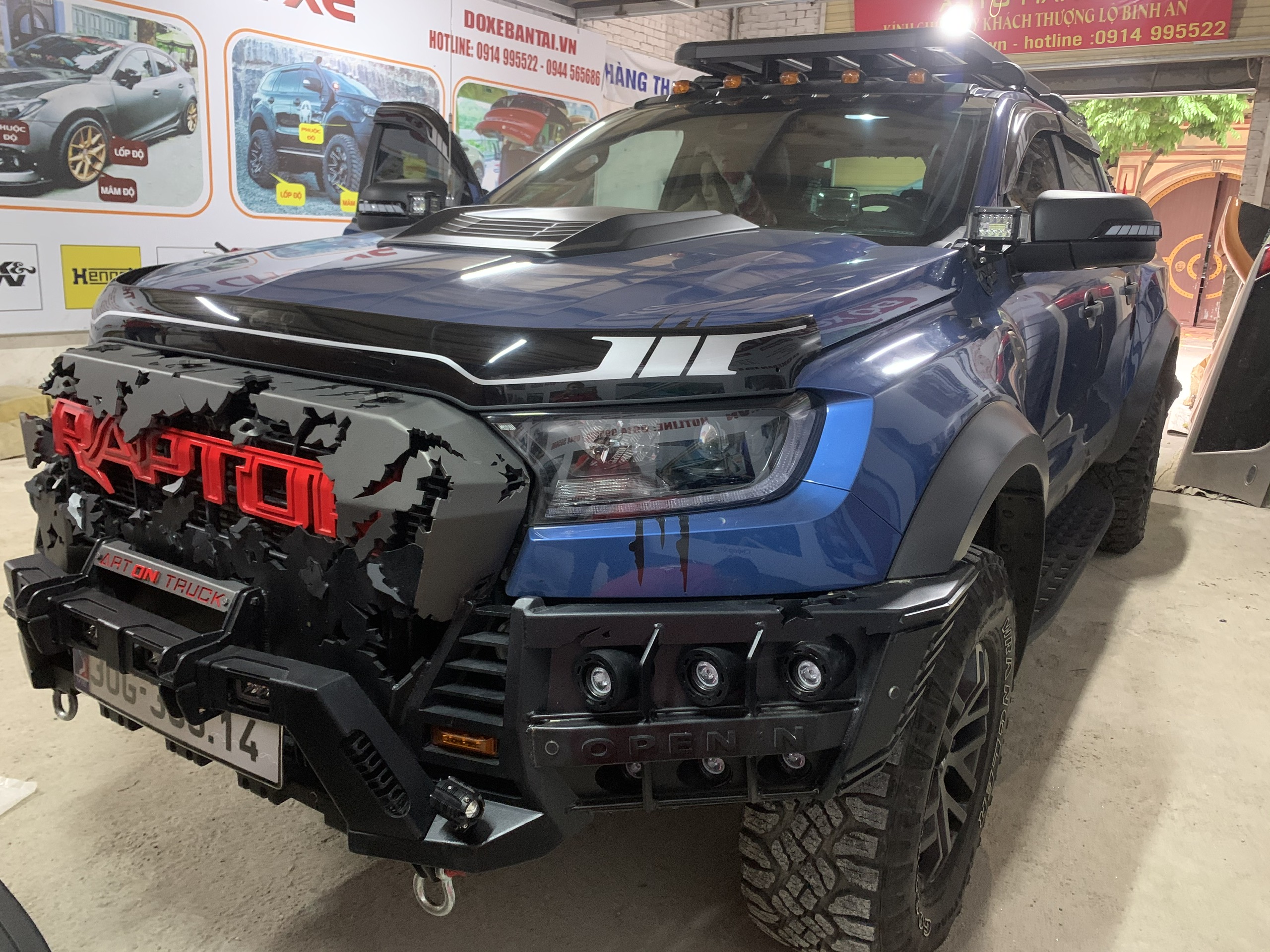 Độ xe bán tải Ford Raptor 2019 - 2021 mạnh mẽ và cá tính - Ảnh 9