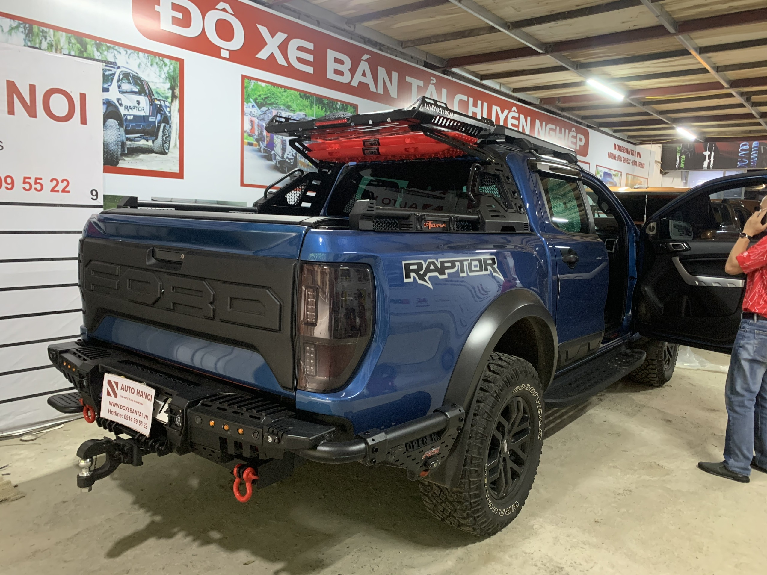 Độ xe bán tải Ford Raptor 2019 - 2021 mạnh mẽ và cá tính - Ảnh 8