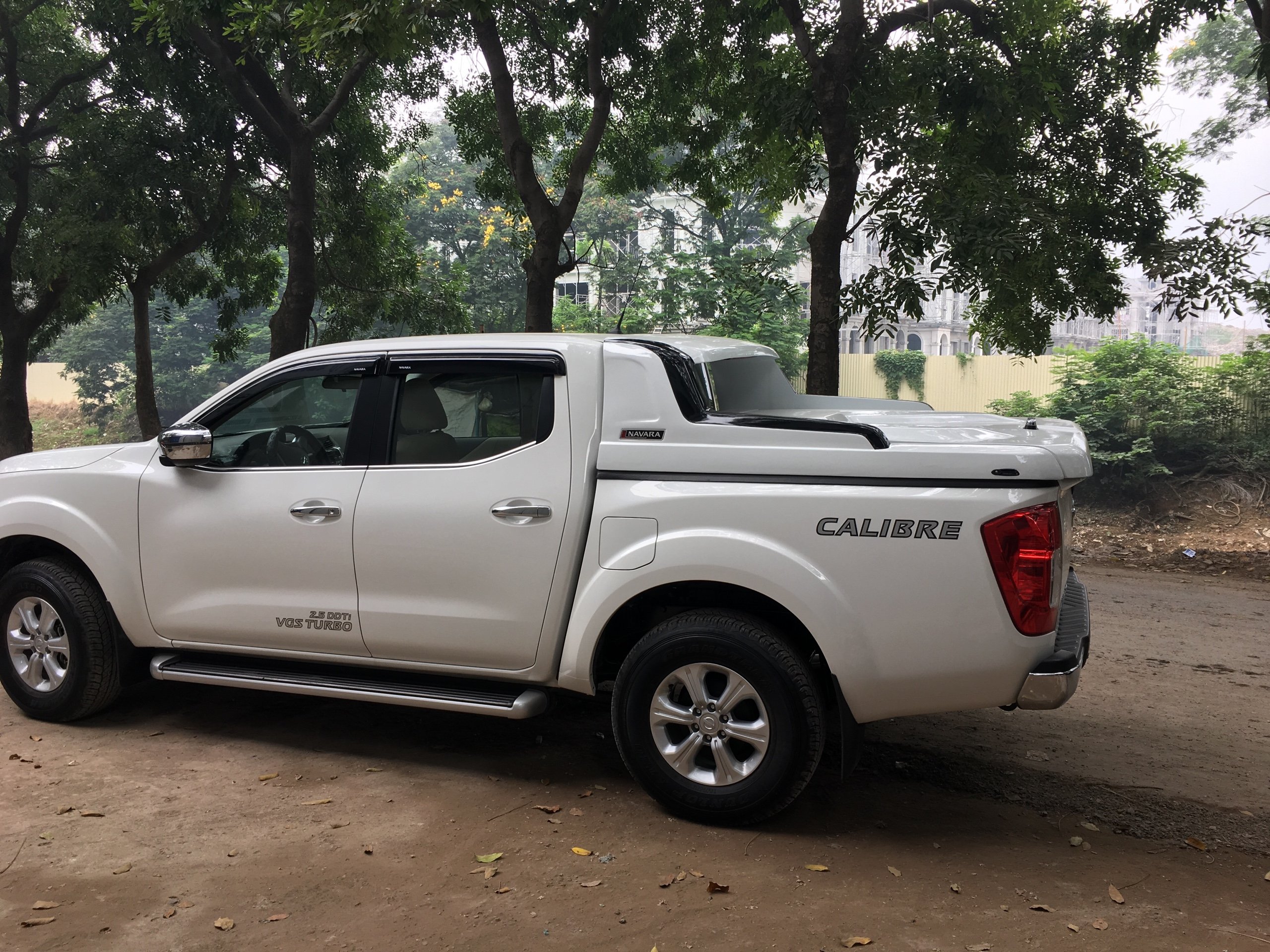 Nắp thùng thấp Nissan Navara 2015-2020 mẫu Al New - Ảnh 5