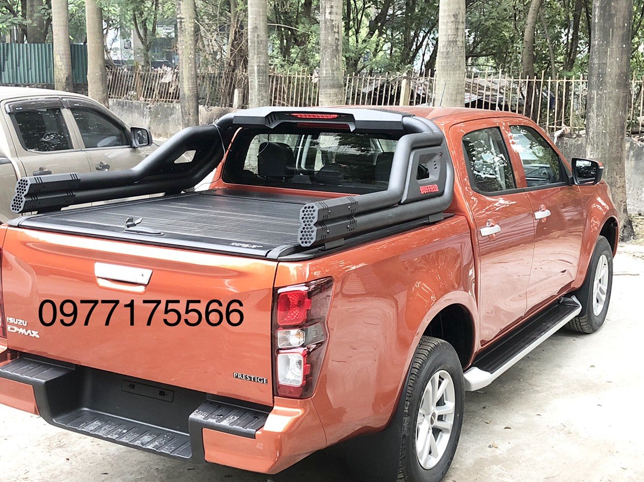 Nắp thùng cuộn cơ Isuzu-Dmax Thái Lan 2015-2020 - Ảnh 3