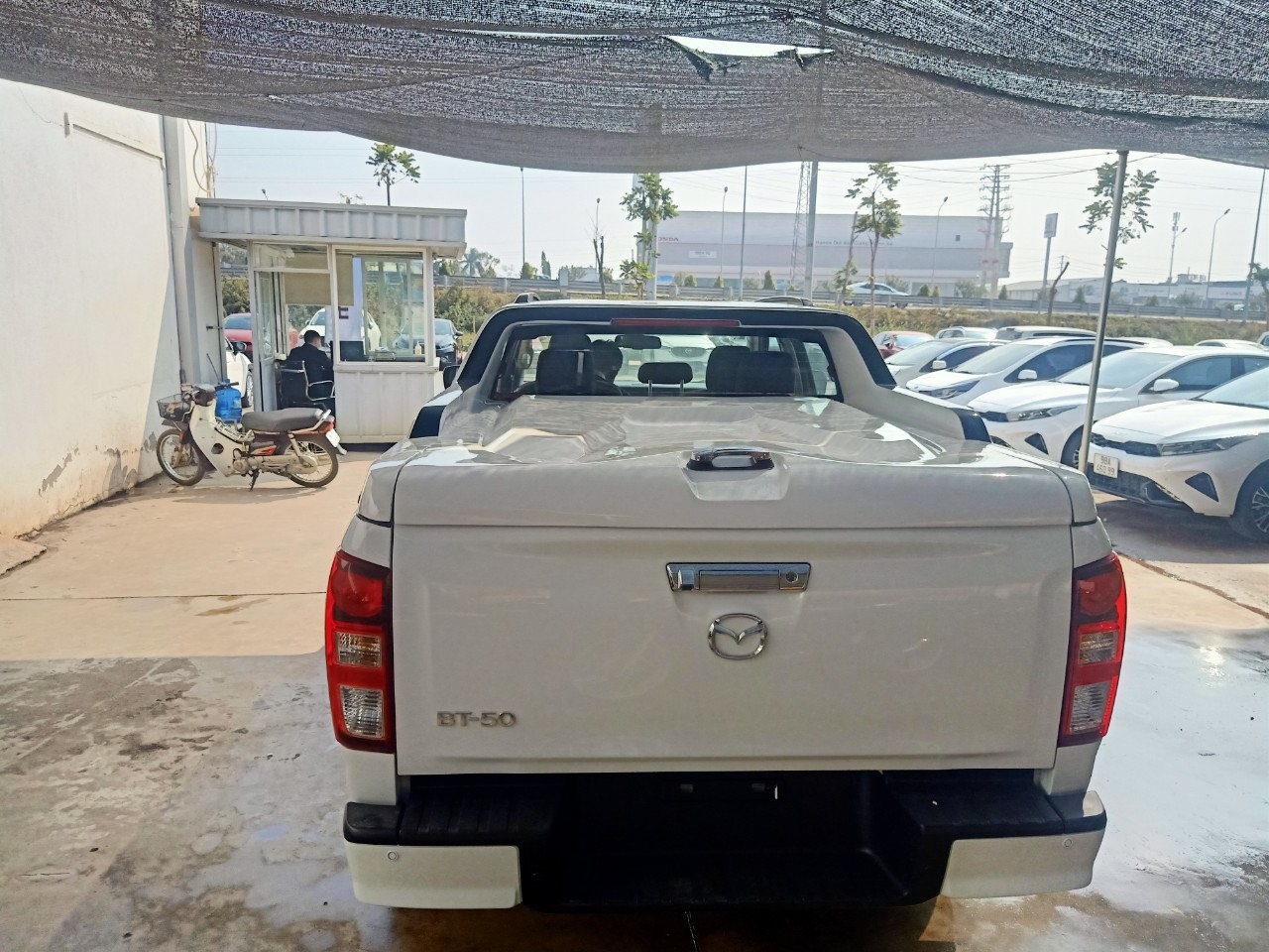 Cập nhật các mẫu nắp thùng thấp Mazda BT-50 2021-2023 - Ảnh 5