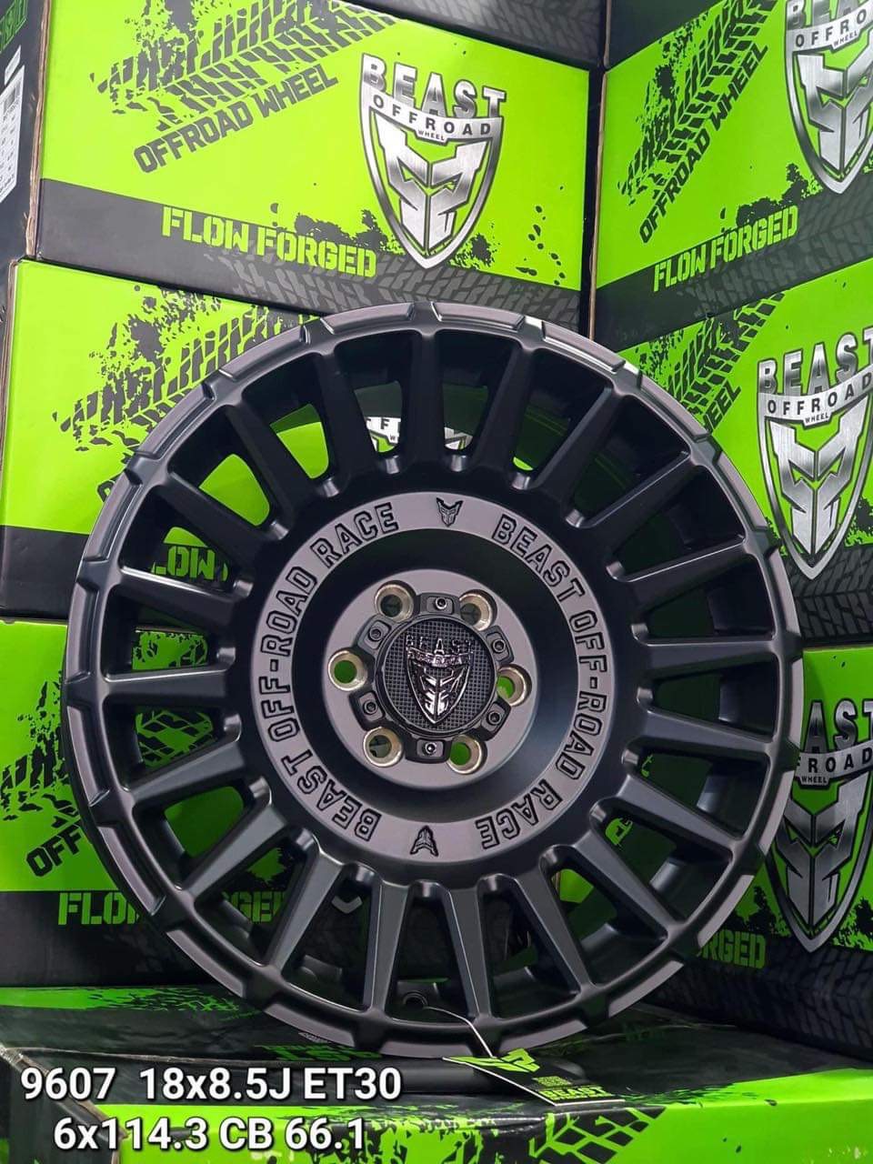 Độ mẫu mâm Beast Off - Road Race dành cho bán tải