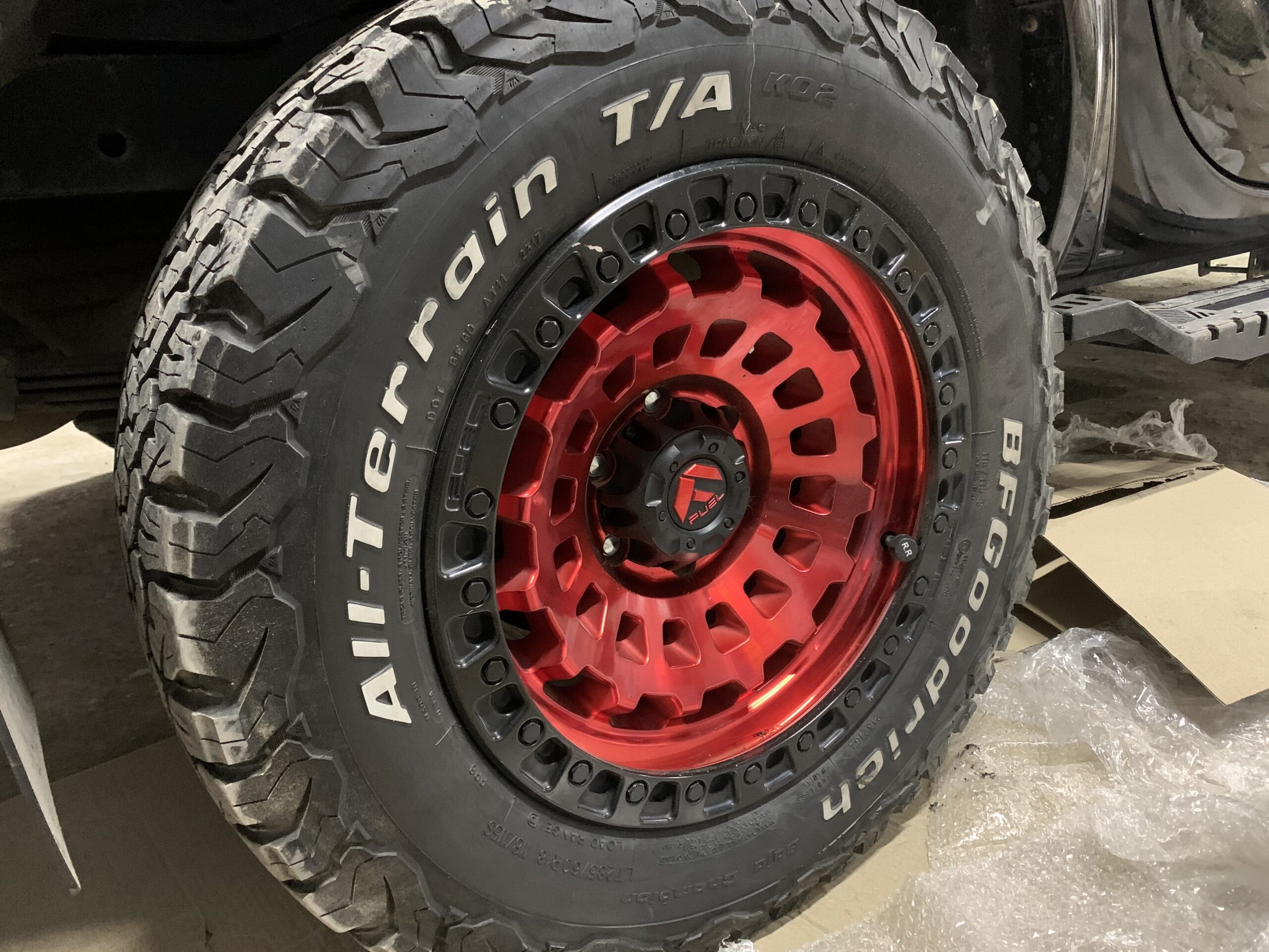 Mẫu Mâm Fuel BEADLOCK D100 và lốp BF-Goodrich dành cho các dòng xe bán tải - Ảnh 4