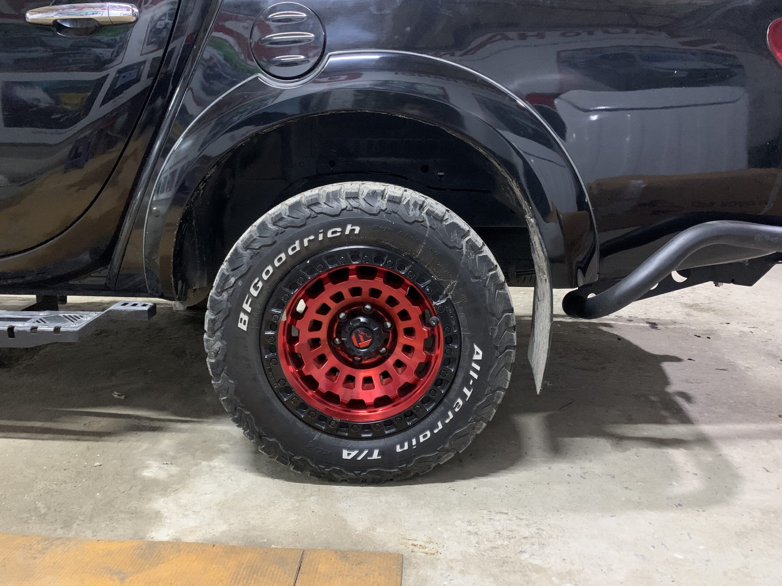 Mẫu Mâm Fuel BEADLOCK D100 và lốp BF-Goodrich dành cho các dòng xe bán tải - Ảnh 3