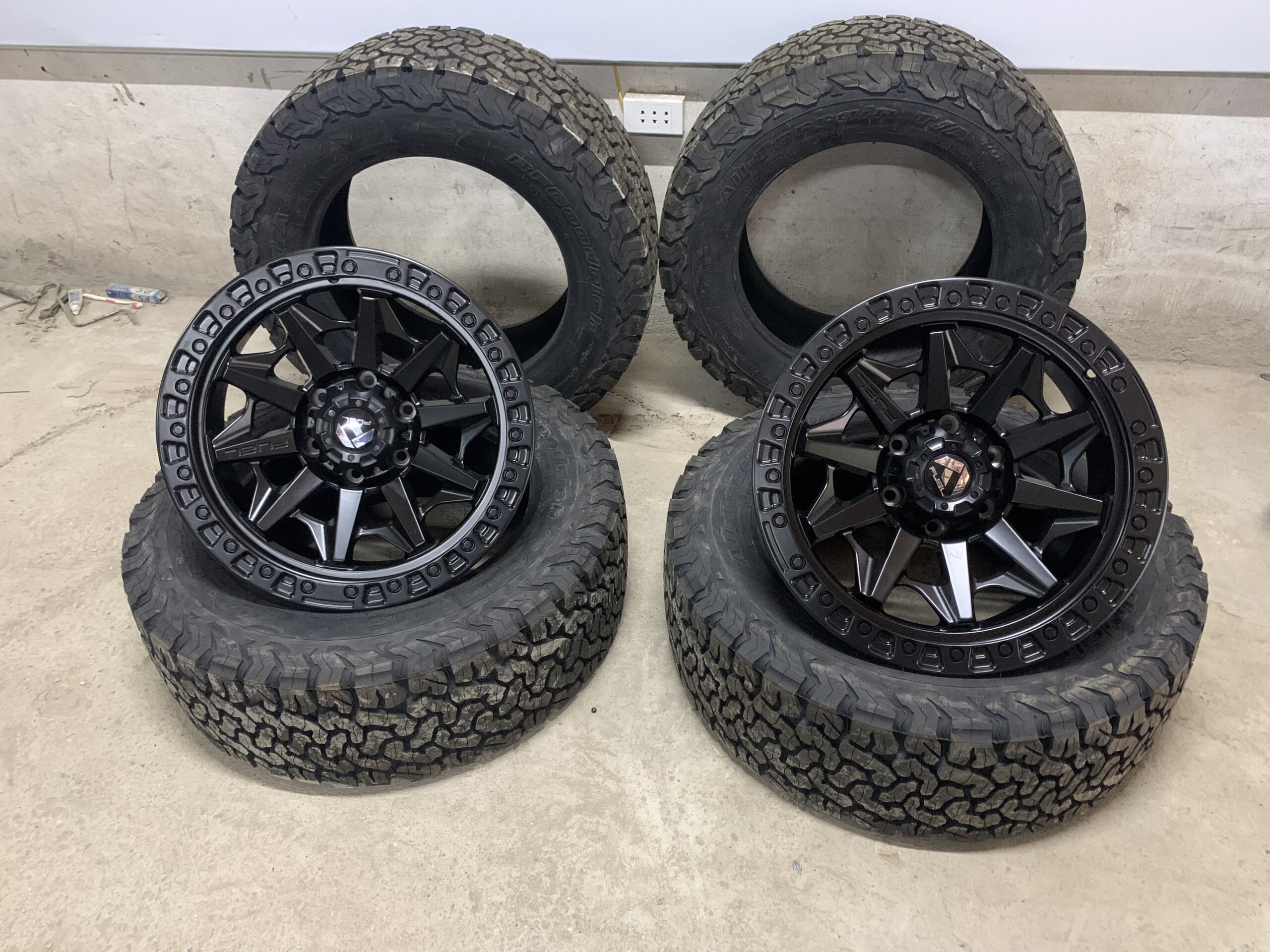 Độ Combo Mâm FUEL và Lốp BF-Goodrich dành cho xe bán tải