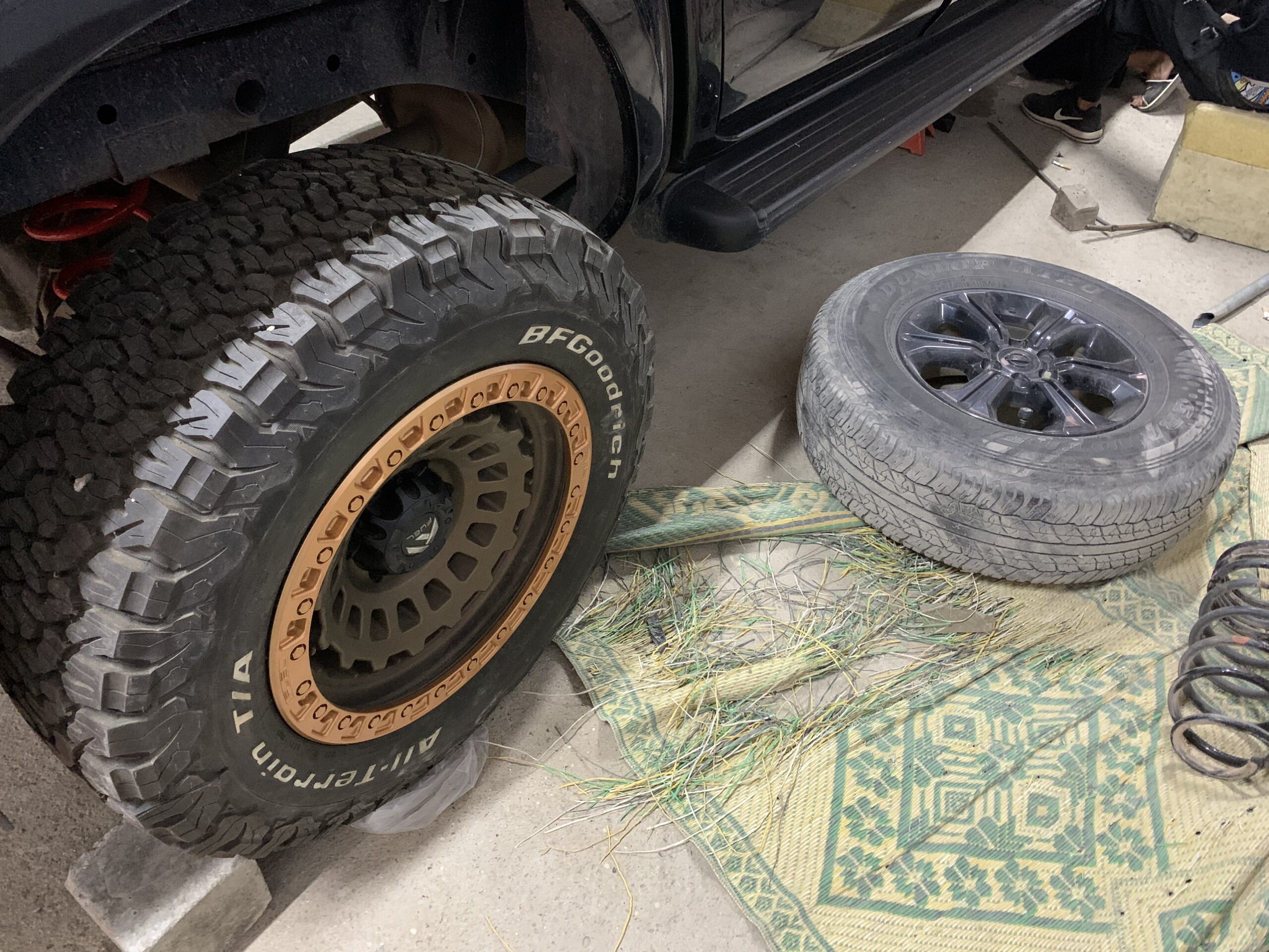 Độ mẫu Mâm Fuel và Lốp BF dành cho Nissan Navara