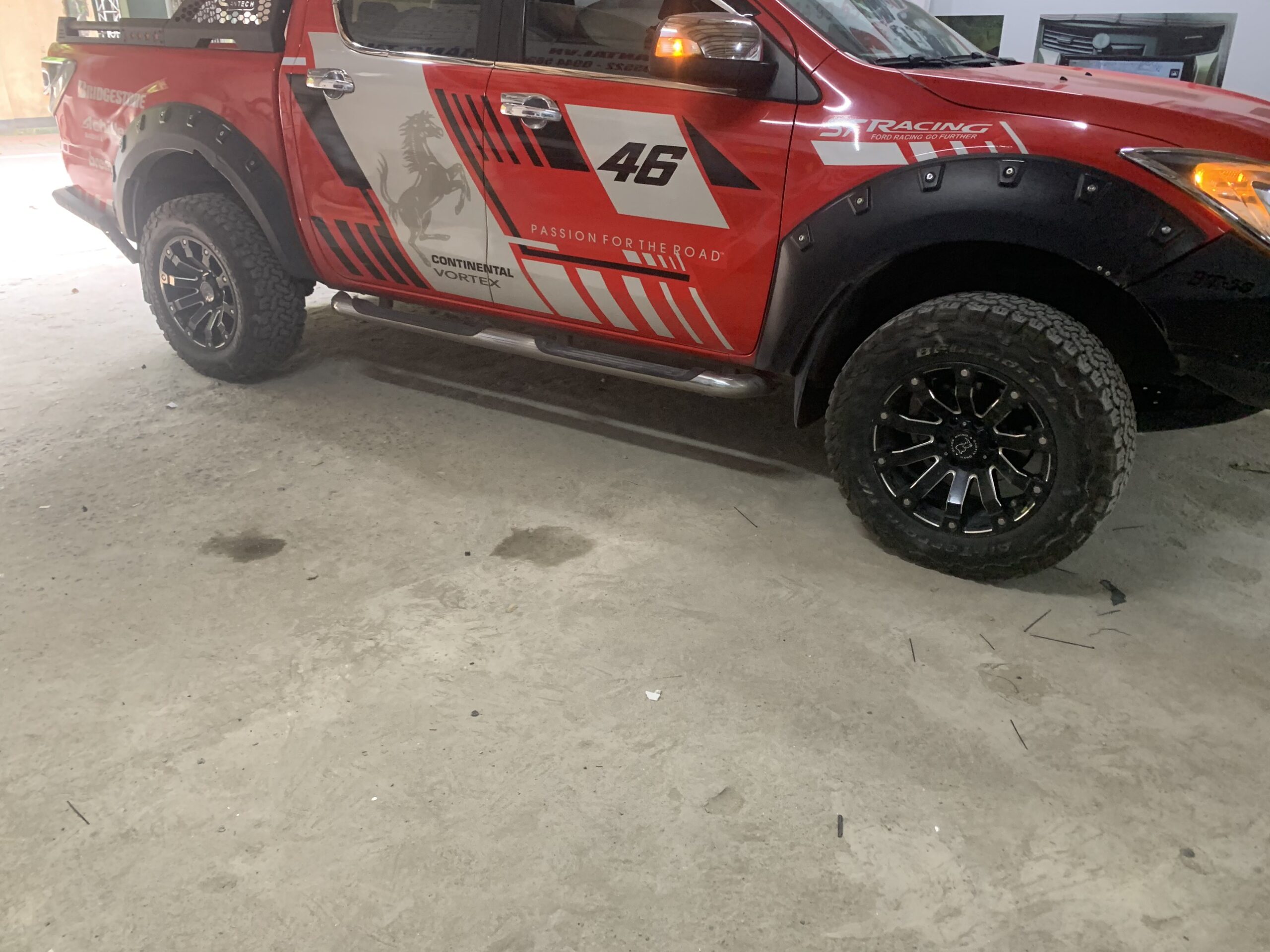 Mâm xe Black-Rhino và Lốp BF-Goodrich All- Terrain cho Mazda BT-50 - Ảnh 3