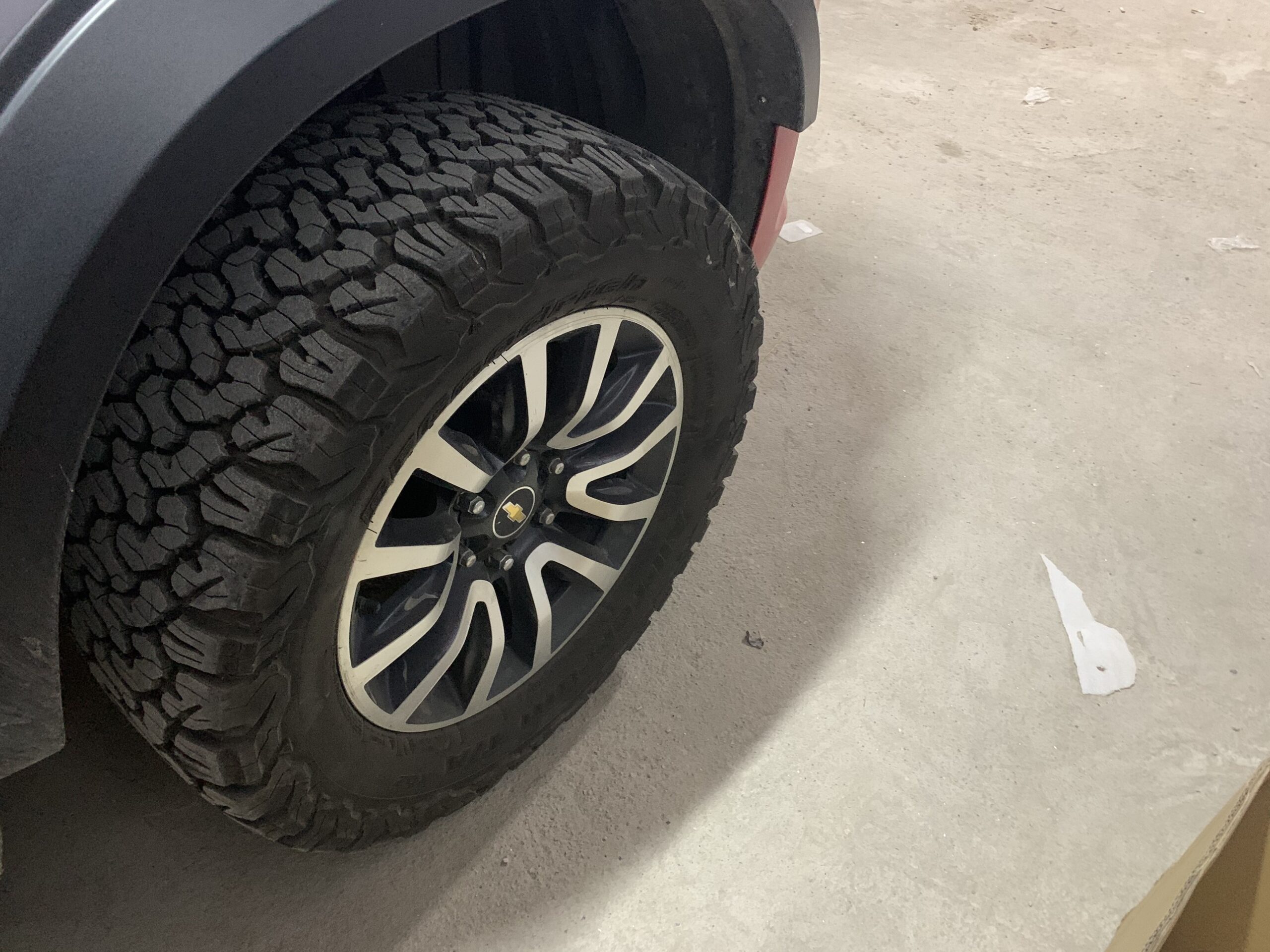 Độ lốp BF-Goodrich cho bán tải Chevrolet Colorado - Ảnh 3