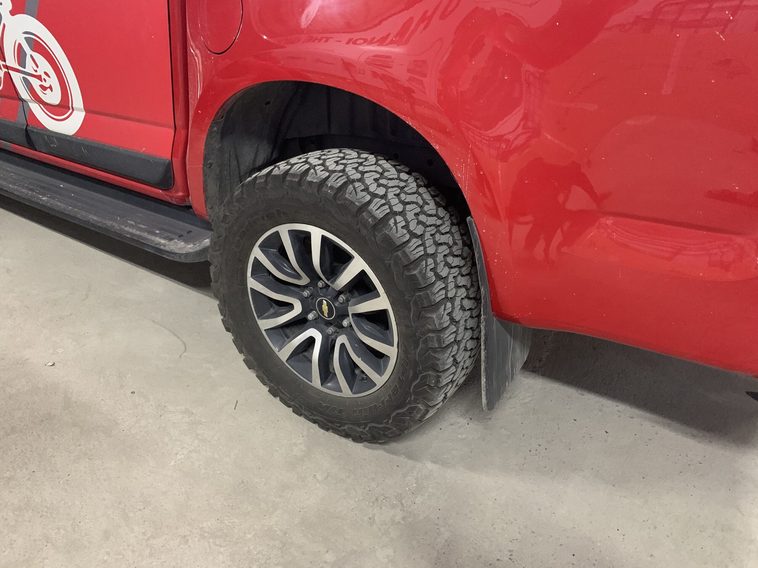 Độ lốp BF-Goodrich cho bán tải Chevrolet Colorado