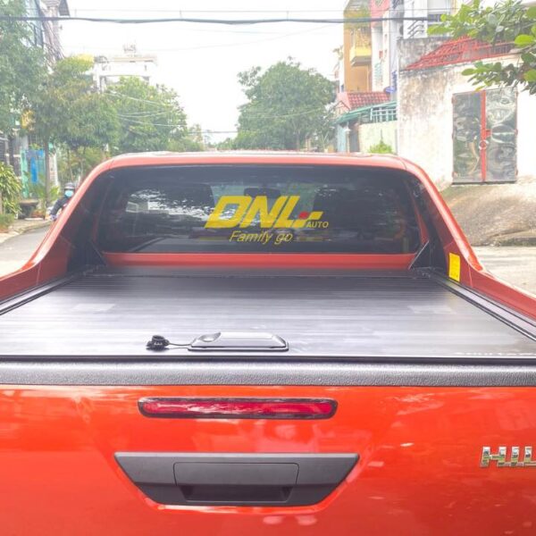 Alternative view of Thanh thể thao zin theo xe của Toyota Hilux