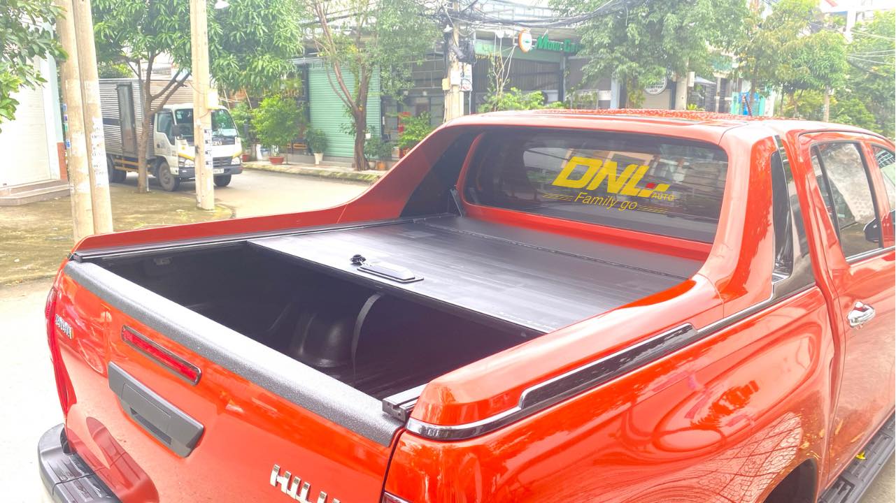 Thanh thể thao zin theo xe của Toyota Hilux