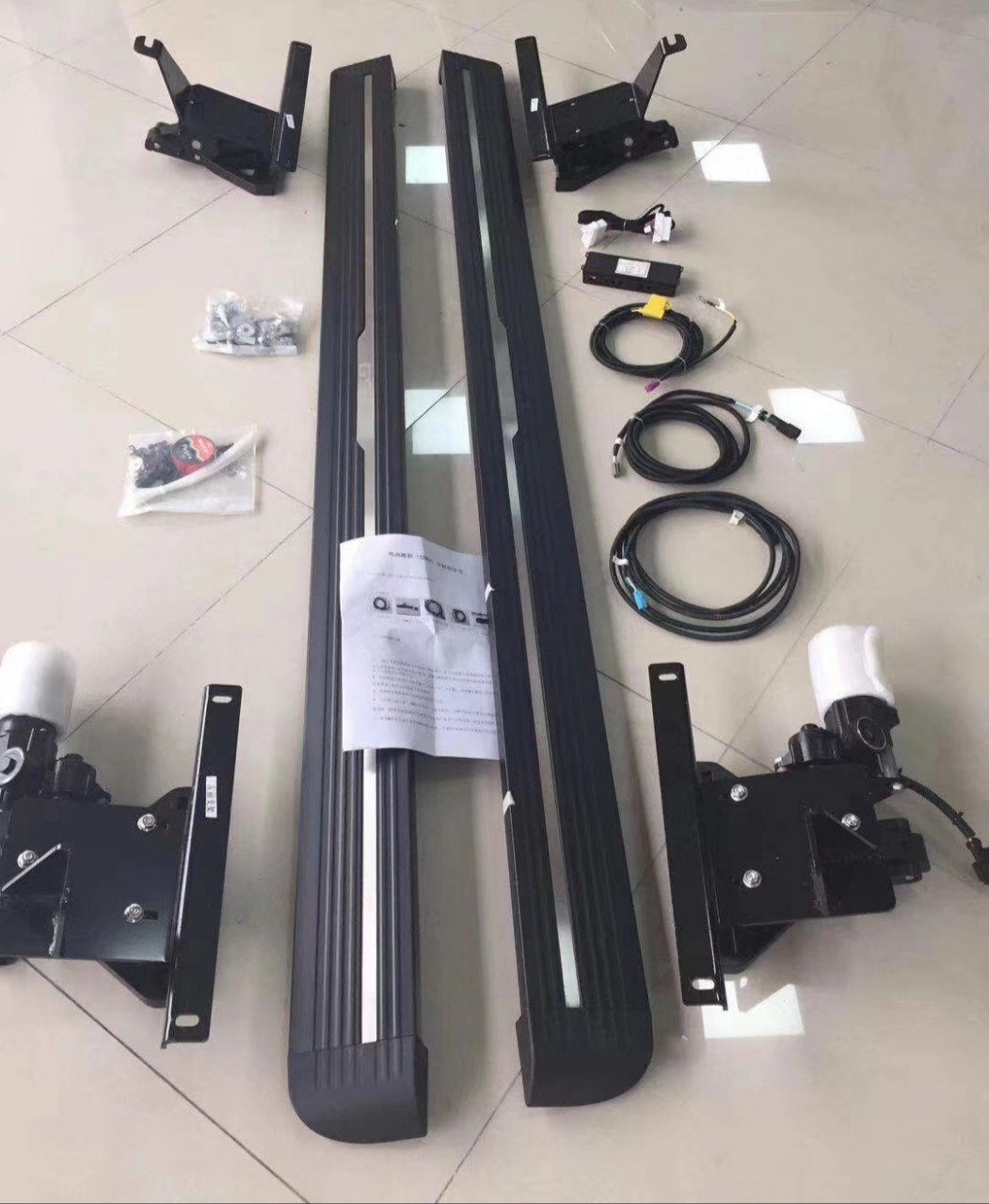 Bậc lên xuống điện lắp cho Audi Q7