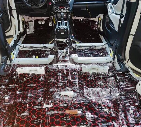 Chống ồn sàn xe 7 chỗ