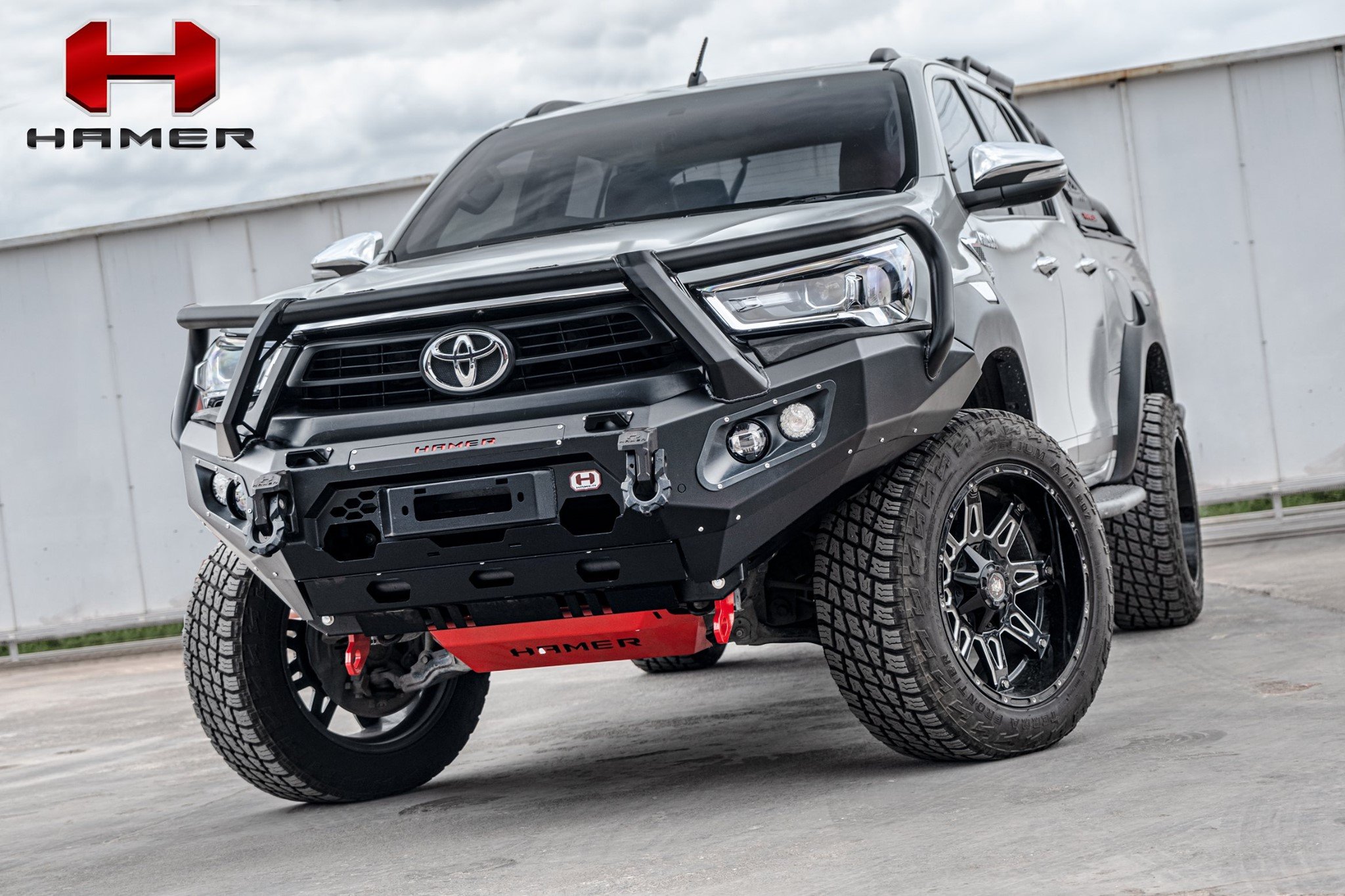 Mẫu Cản trước Hammer dành cho Toyota Hilux - Ảnh 2