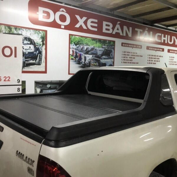 Alternative view of Thanh thể thao zin lắp cho Toyota Hilux 2020