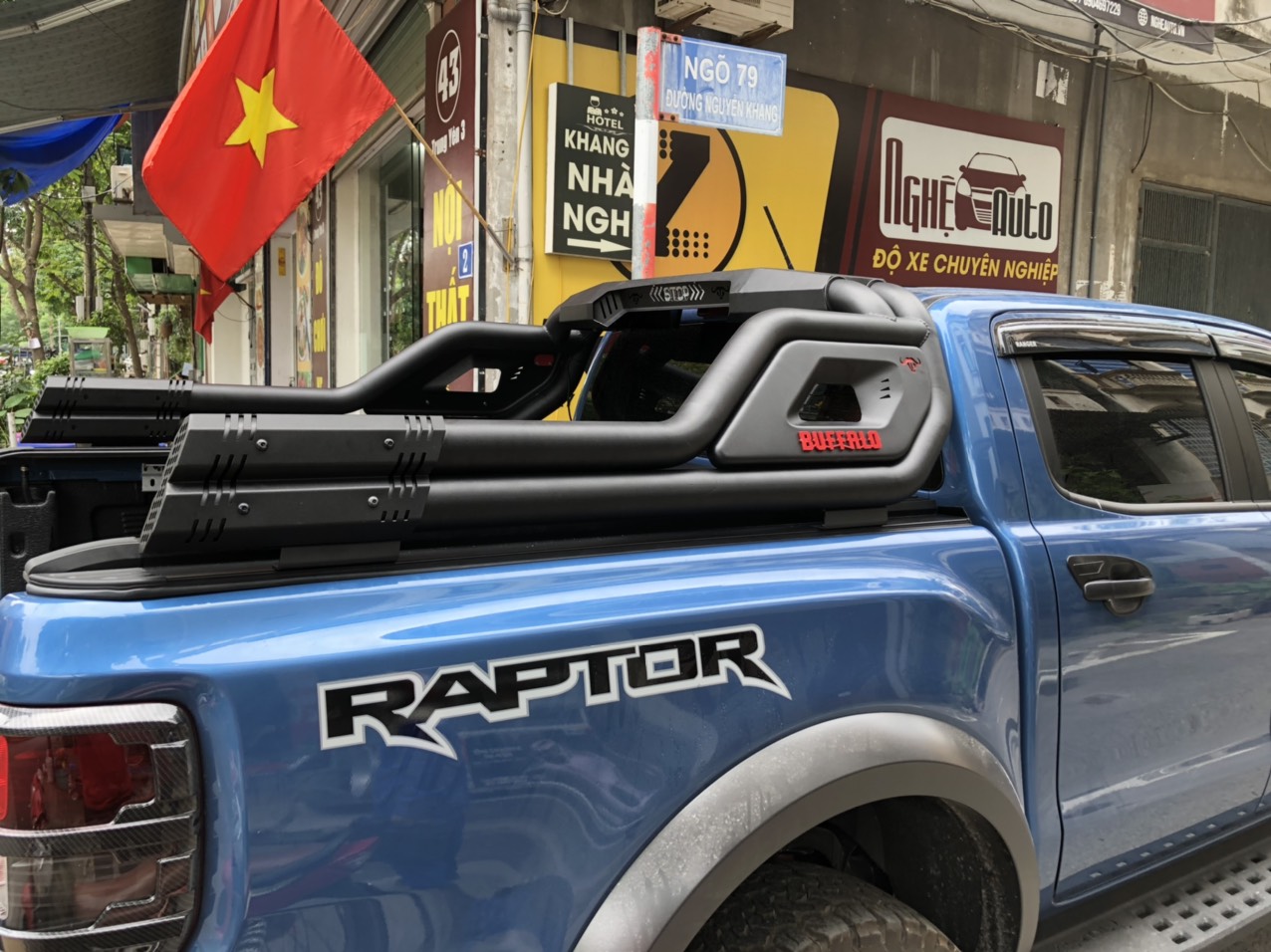 Thanh thể thao và lắp thùng cuộn dành cho Ranger Raptor