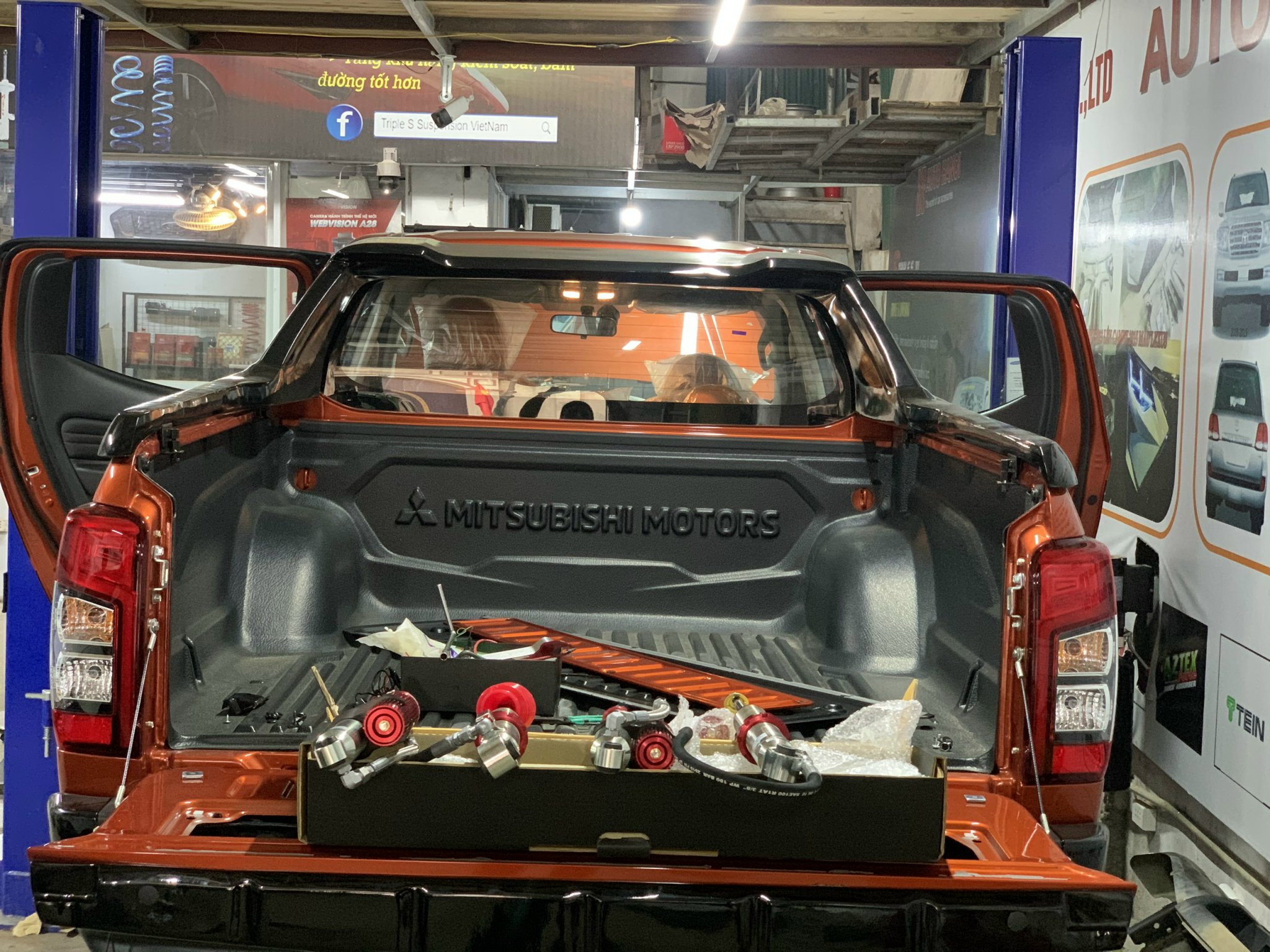 Giảm xóc Profender xe Mitsubishi Triton mã Mono tube chỉnh 8 nấc êm ái - Ảnh 2