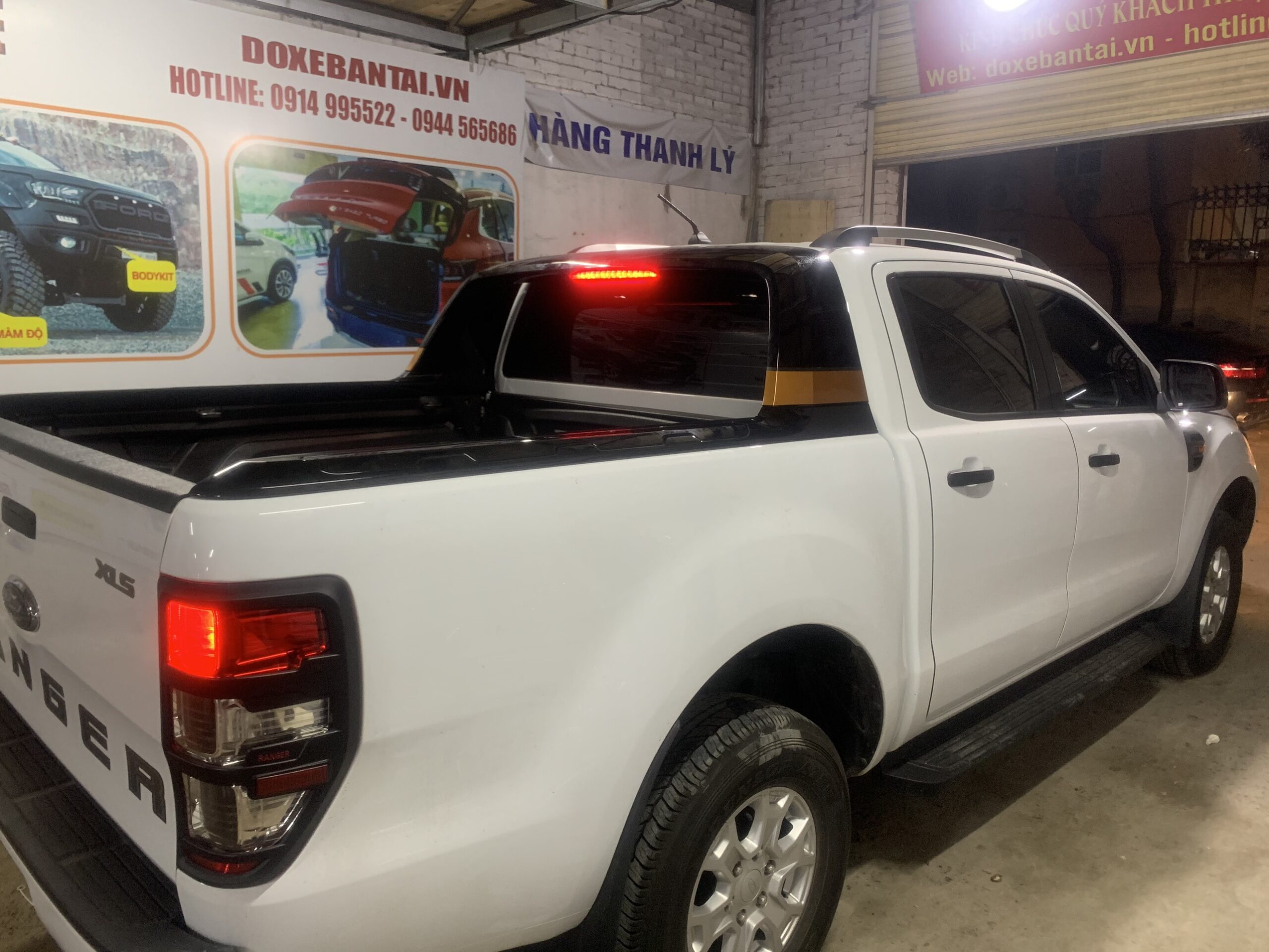 Thanh thể thao zin Wildtrack tháo xe nắp cho XLS 2021