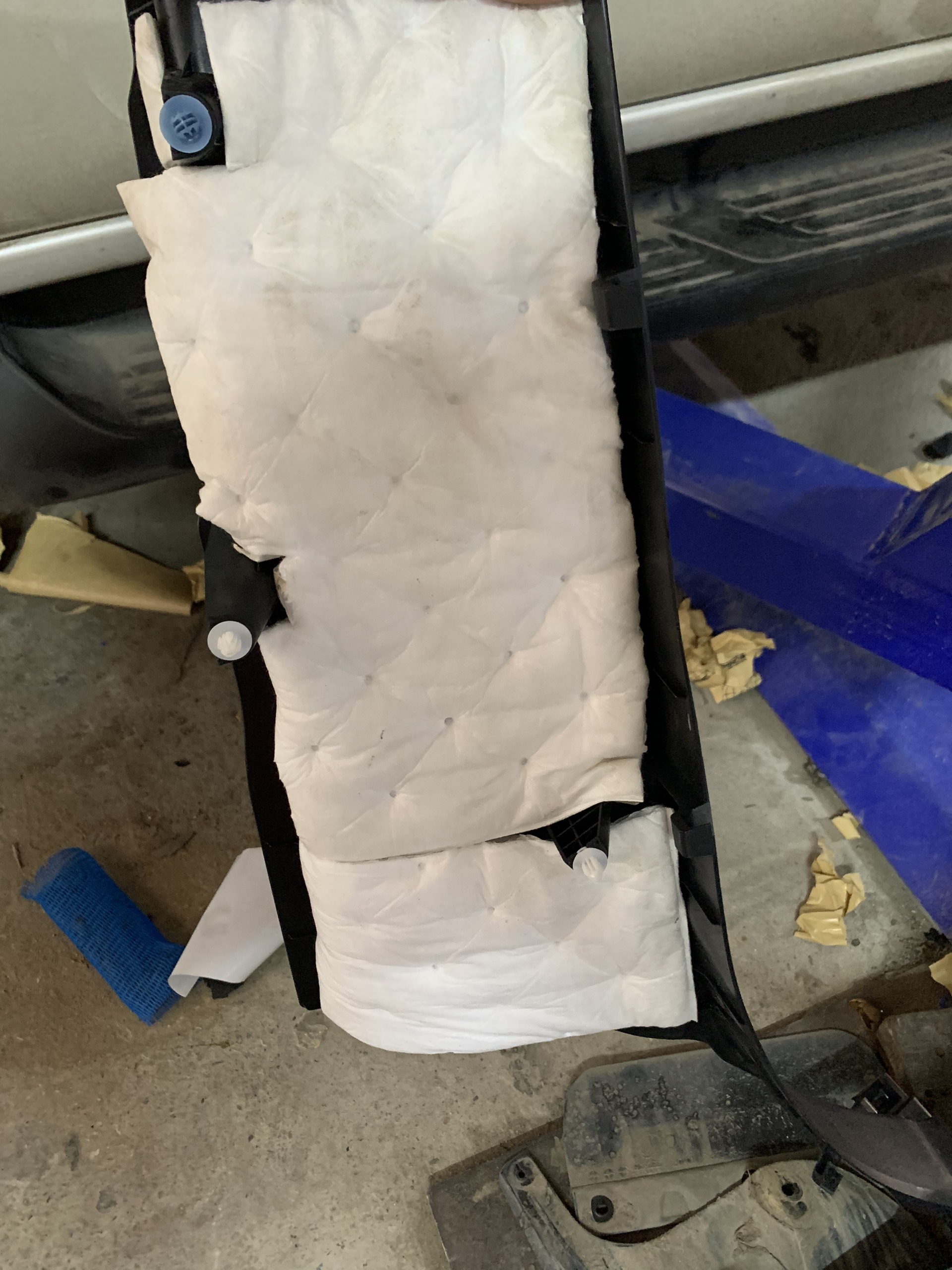 Chống ồn Full xe dành cho Toyota Hilux - Ảnh 7