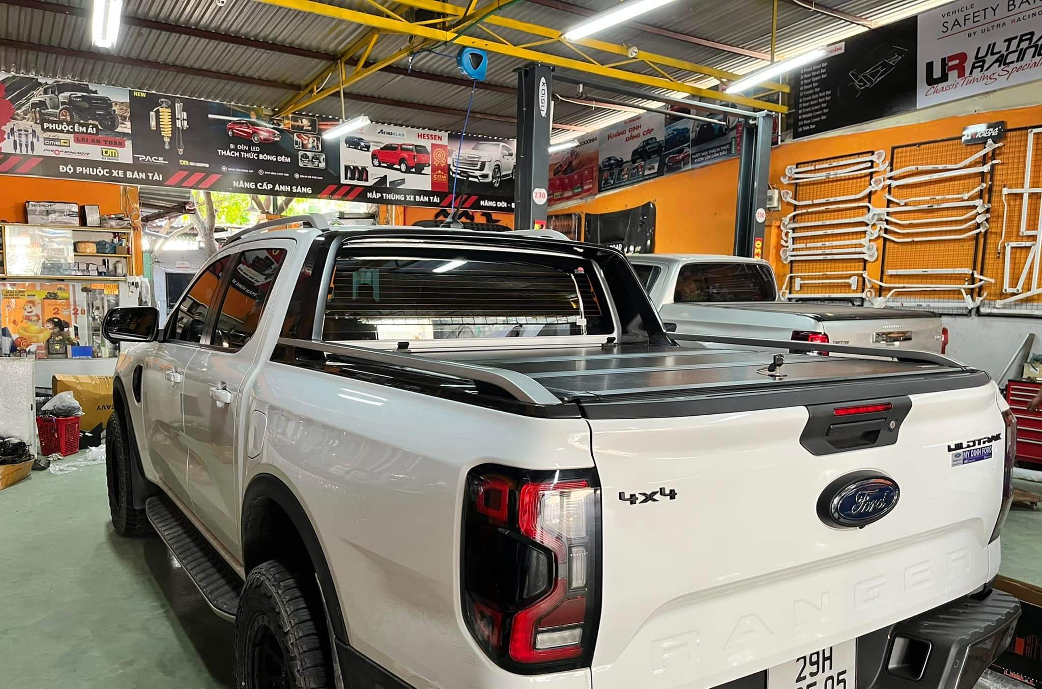 Nắp thùng 3 tấm Ranger wildtrak 2023 - Ảnh 2