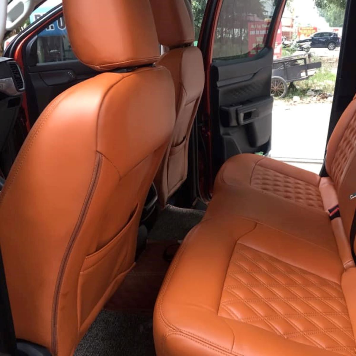 Bọc ghế da Nappa cho Ford Ranger 2023 - Ảnh 8