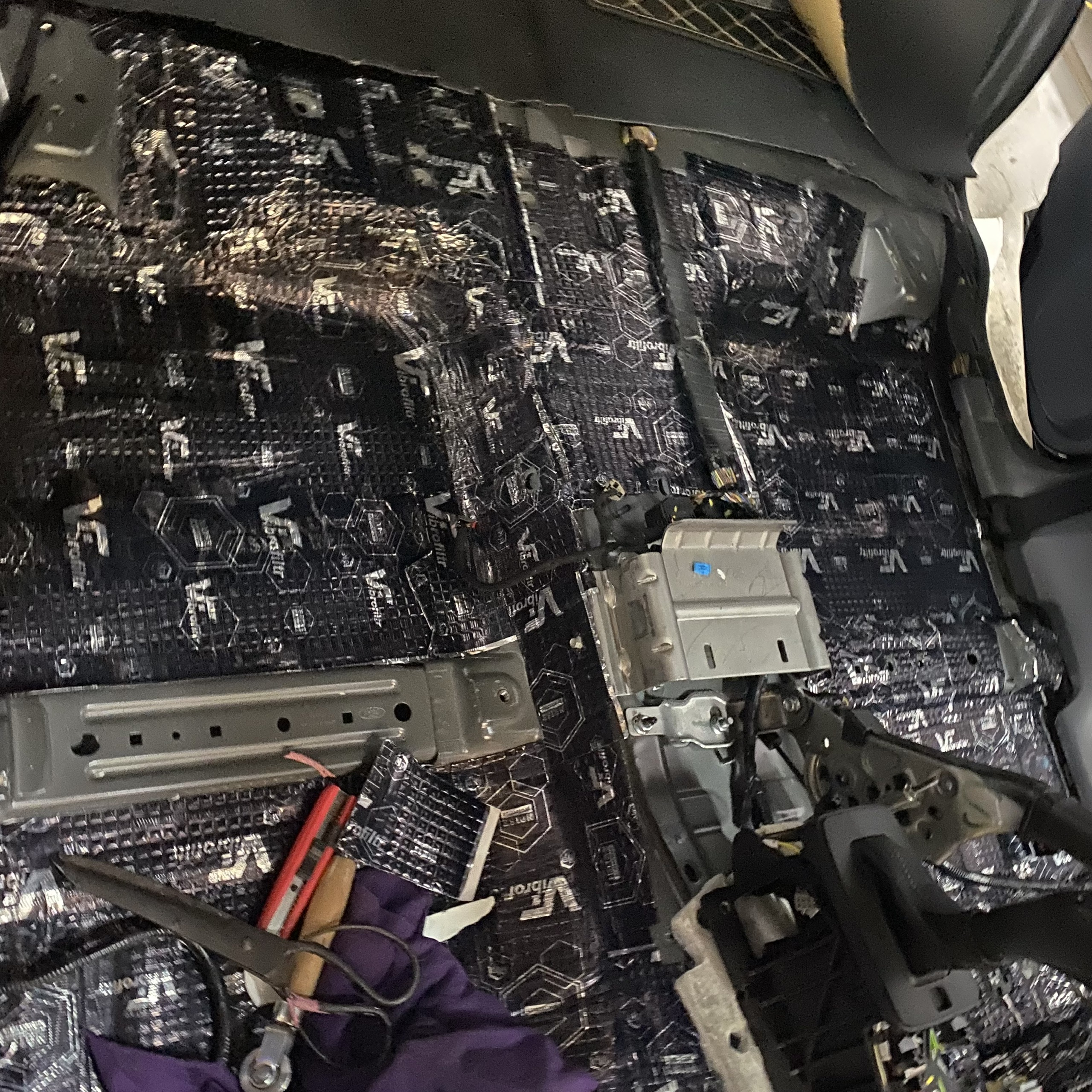 Chống ồn xe Ford Explorer 2017-2023 - Ảnh 10