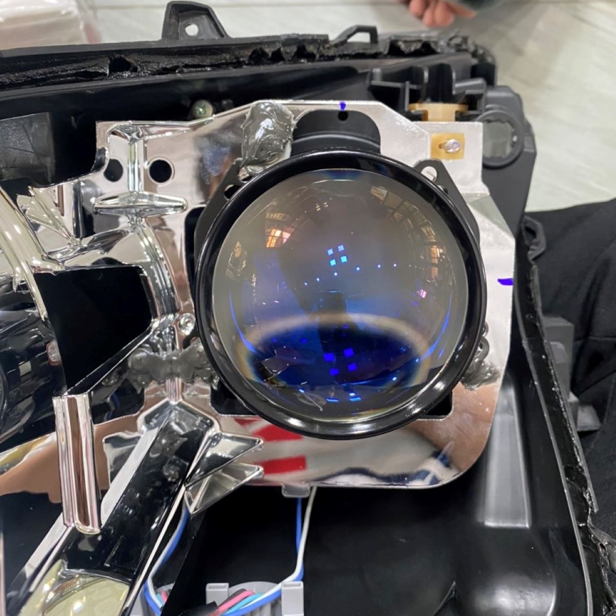 Độ đèn tăng sáng xe Mazda 3