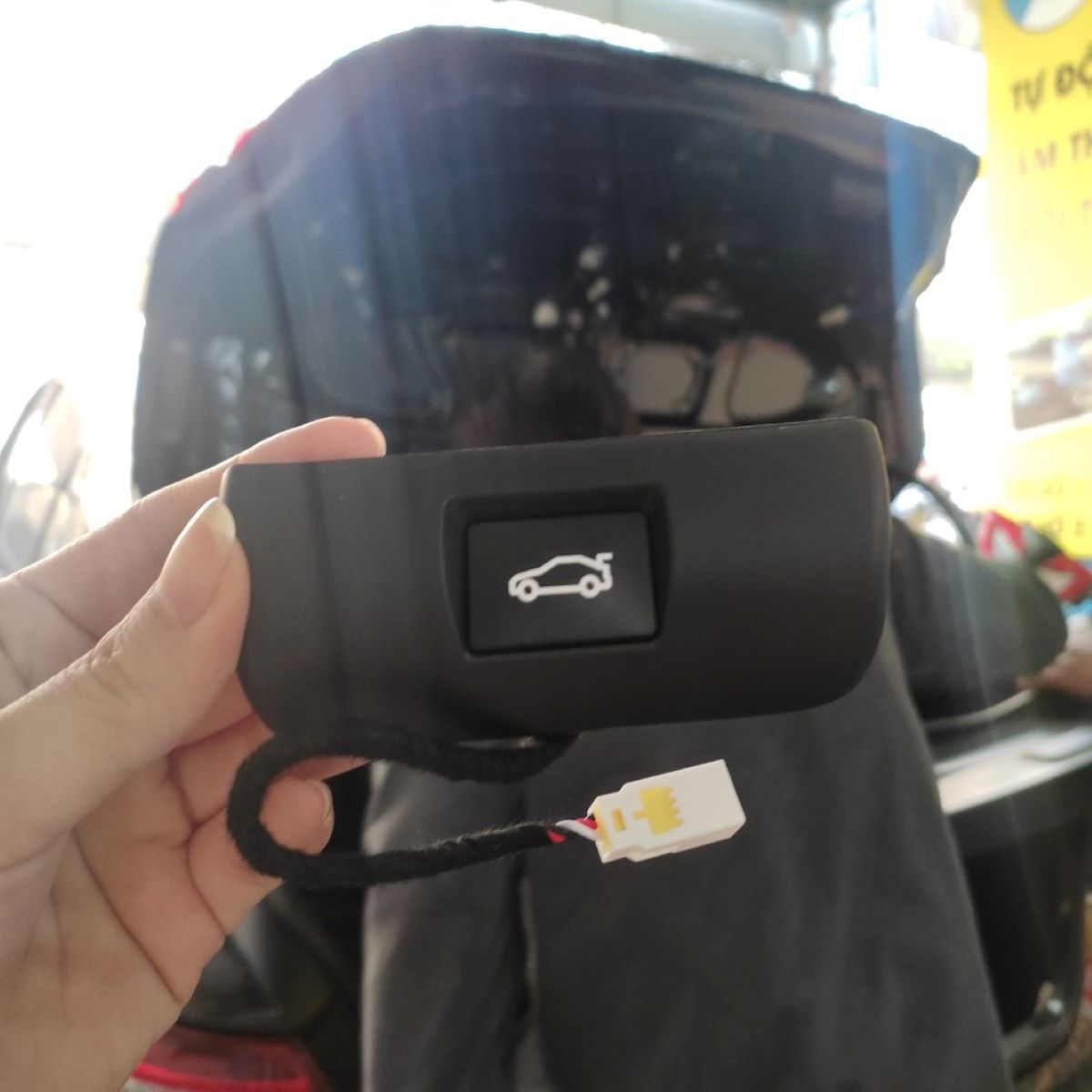 Cốp Điện Tự Động Cho Xe Toyota Camry 2022 - Ảnh 4