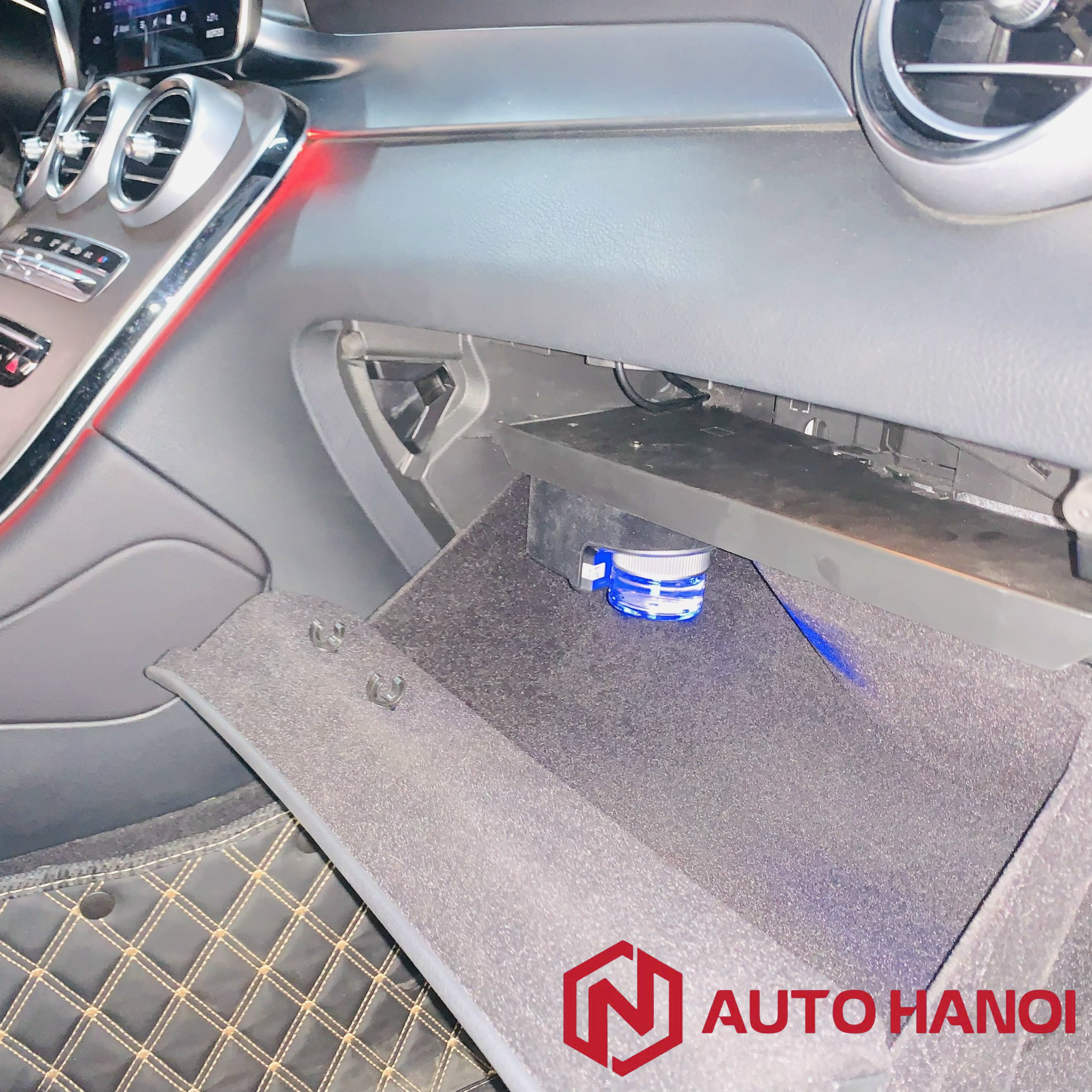 Bộ Tán Mùi Nước Hoa Và Tạo Ion Âm Ozon O3 Công Nghệ Mercedes Air Balance - Ảnh 2