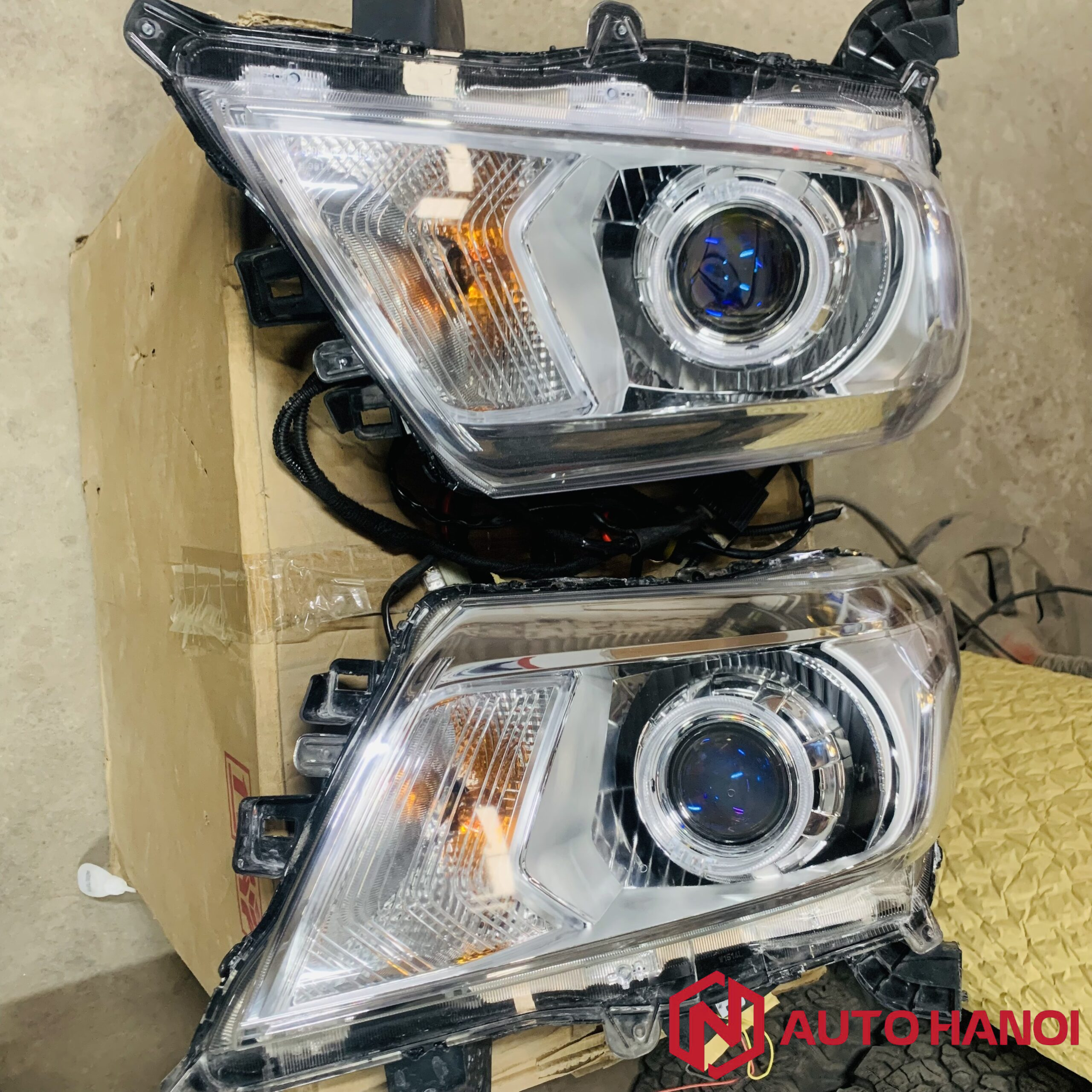 Độ đèn bi led Aozoom cho Navara El 2015+ - Ảnh 4