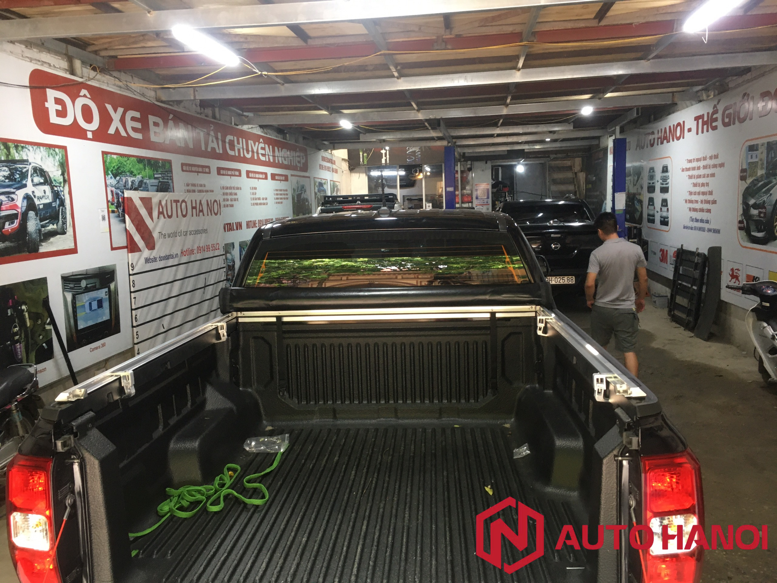 Nắp thùng bạt cuộn Ford Ranger 2023 - Ảnh 3