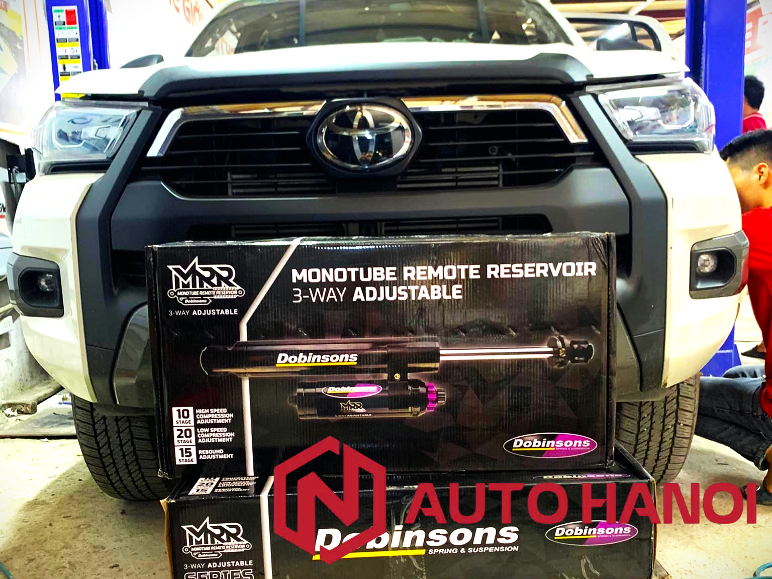 Giảm xóc dobinson MRA xe Toyota Hilux