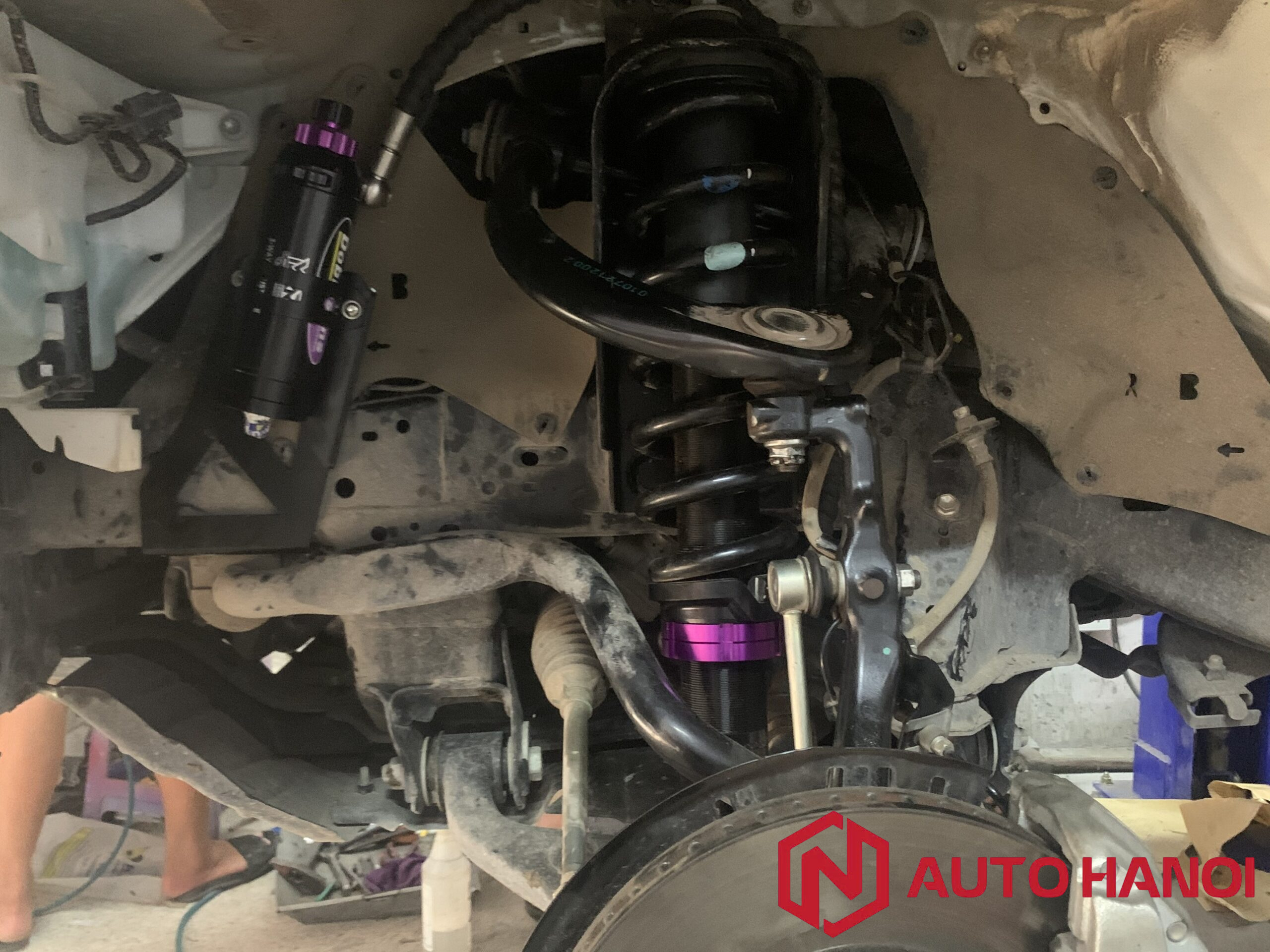 Giảm xóc dobinson MRA xe Toyota Hilux - Ảnh 8