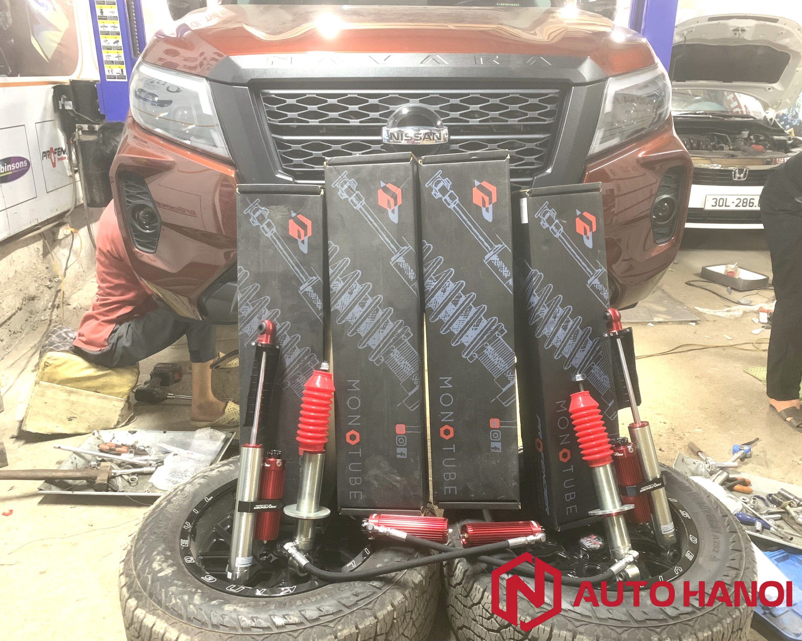 Giảm xóc xe Nissan Navara 2021-2024 mã Profender - Ảnh 3