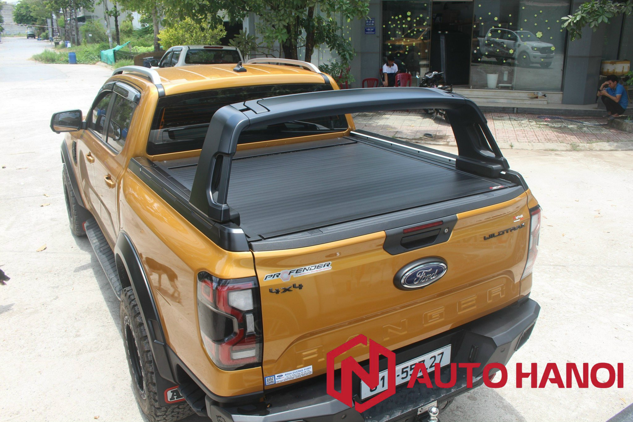 Nắp thùng cuộn điện Ford Stormtrak 2024 hàng Thái Lan - Ảnh 4