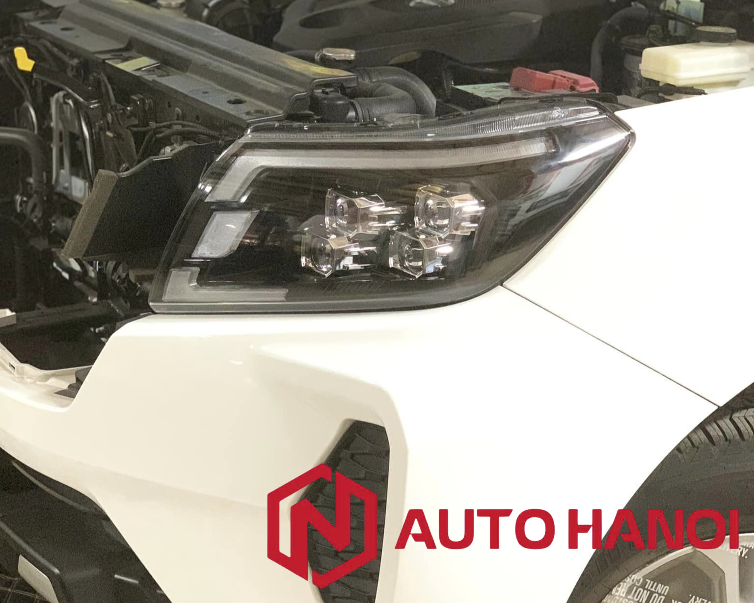 Thuê đèn pha xe Nissan Navara đăng kiểm - Ảnh 3