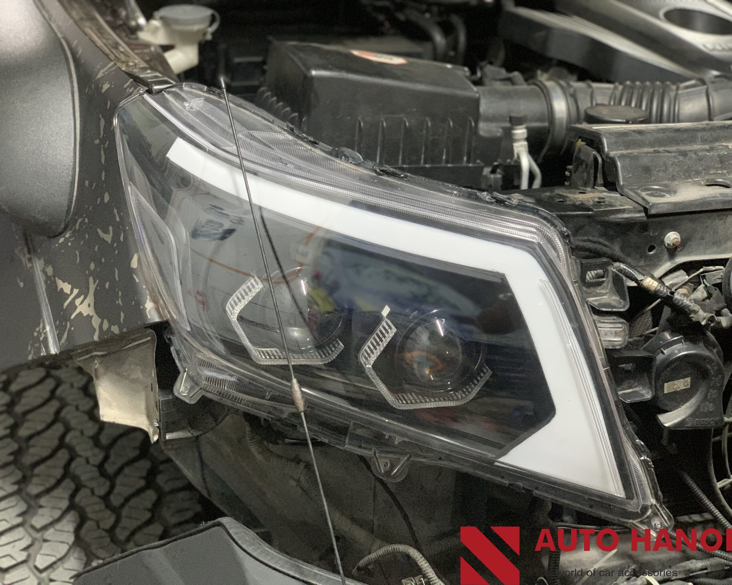 Độ đèn pha xe Nissan Navara VL 2015 - 2021 đẹp - sáng - chất - Ảnh 6