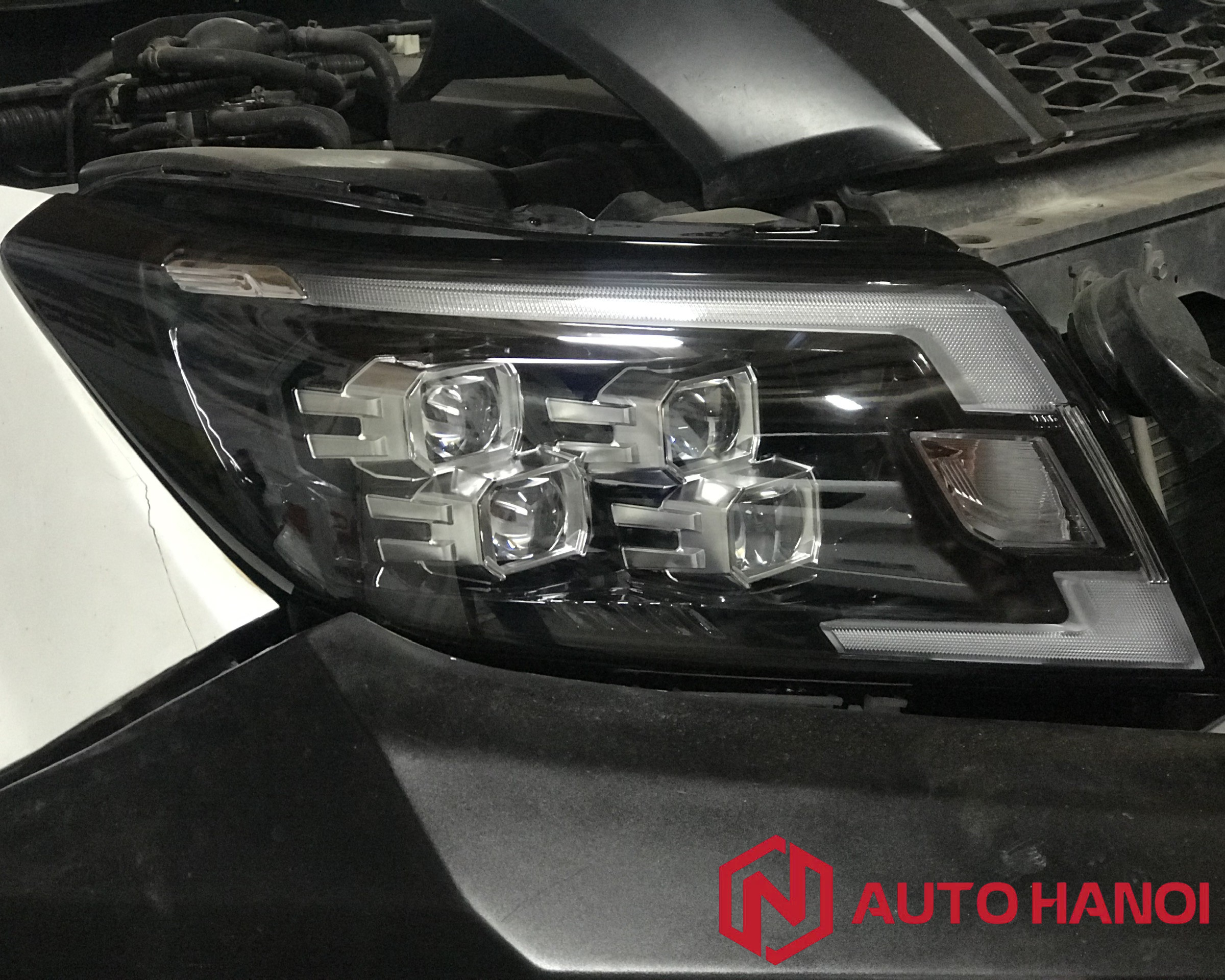 Thuê đèn pha xe Nissan Navara đăng kiểm - Ảnh 5
