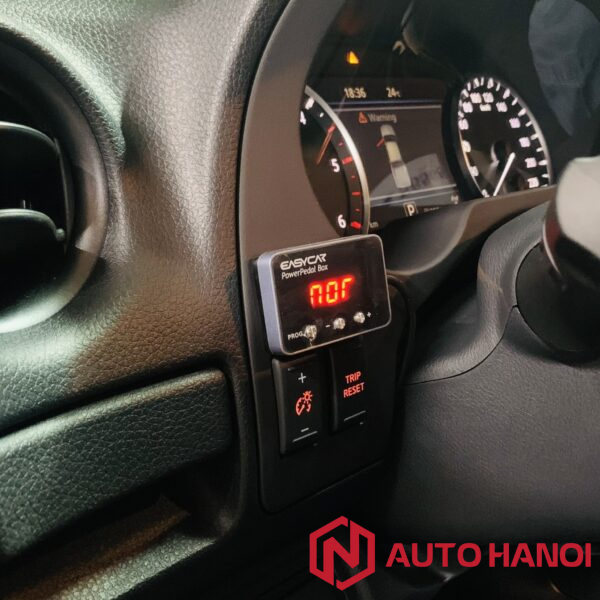 Alternative view of Chip cảm biến chân ga xe Nissan Navara