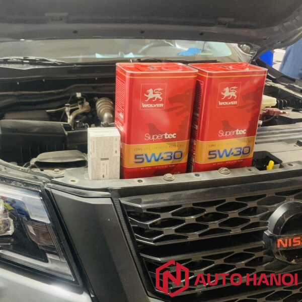 Alternative view of Thay dầu xe Nissan Navara 2023 hãng Wolver