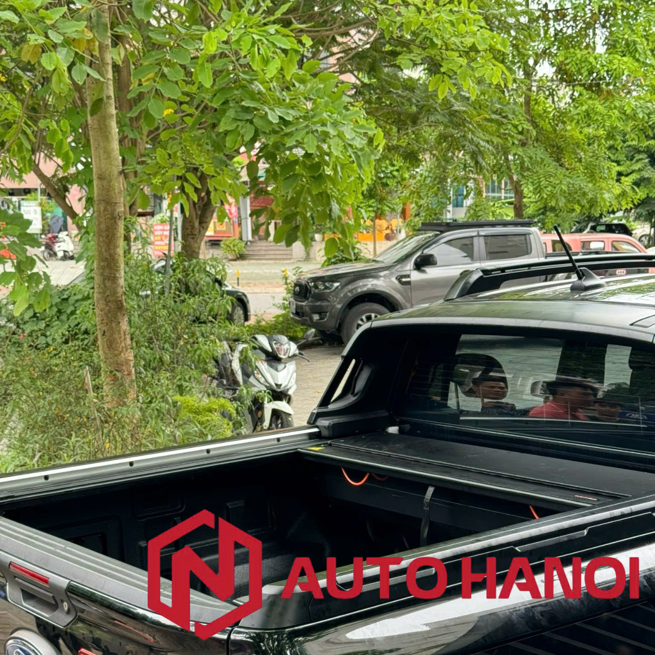 Nắp thùng cuộn cơ xe Ford StormTrak 2024 mới nhất - Ảnh 3