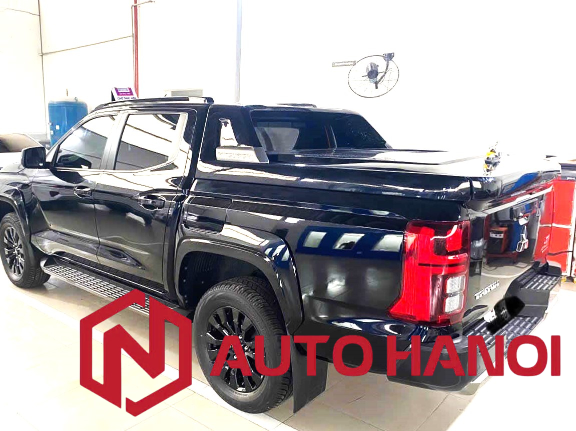 Nắp thùng thấp xe Triton 2024 bản Atthelet loại mở 45 độ