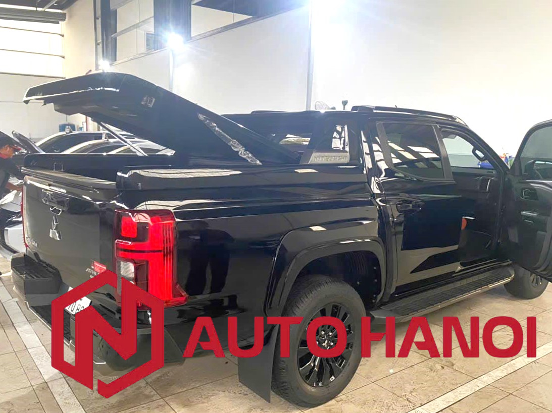 Nắp thùng thấp xe Triton 2024 bản Atthelet loại mở 45 độ