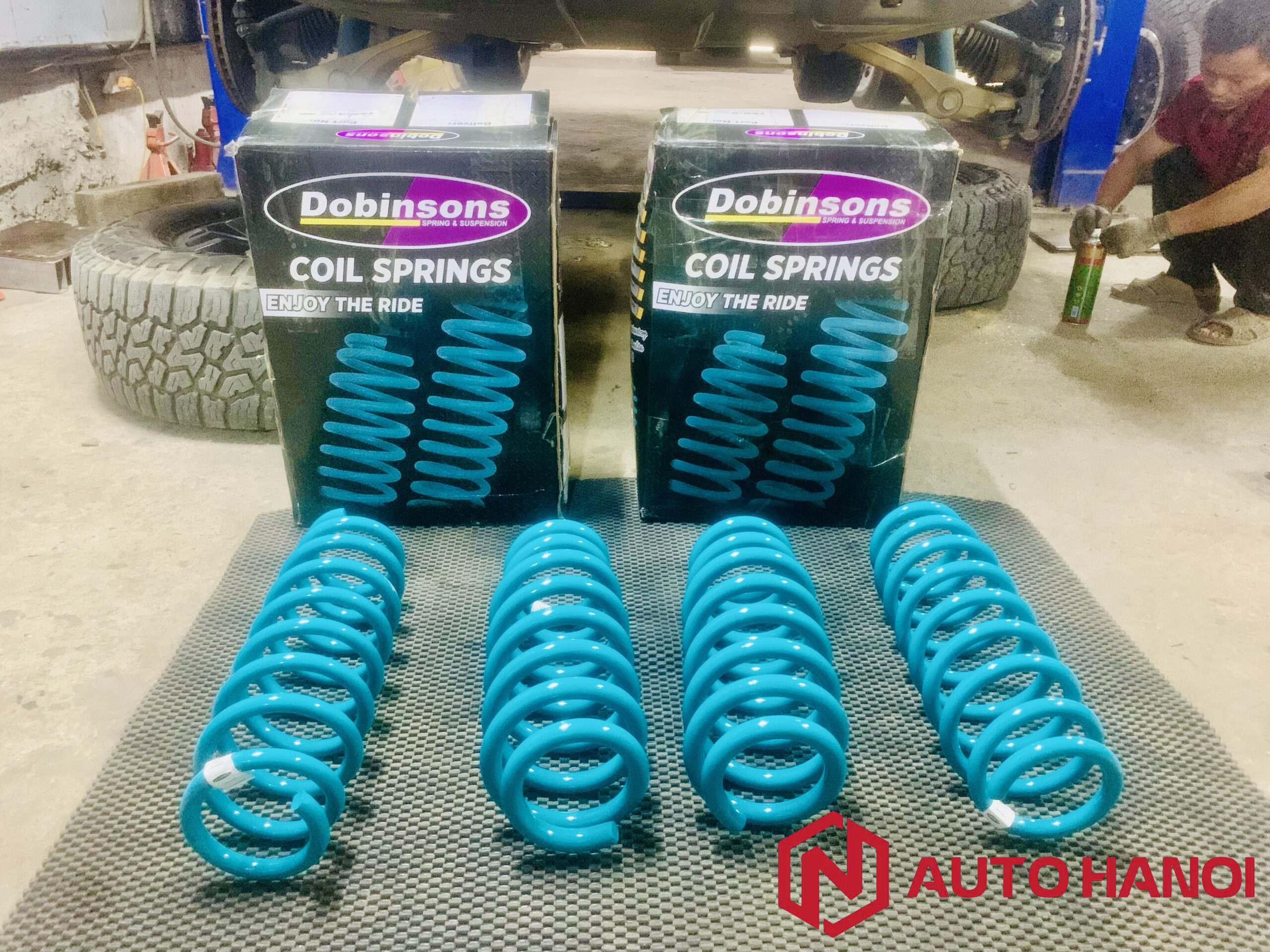 Lò xo Dobinson xe Ford Raptor cân bằng, ổn định, êmái - Ảnh 2