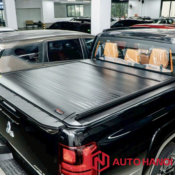 Nắp thùng cuộn xe Mitshubishi Triton 2024 loại kéo tay