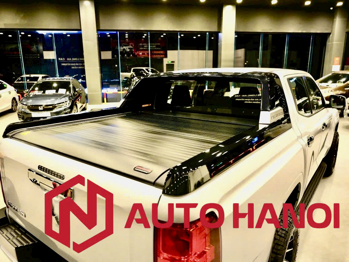 Nắp thùng cuộn xe Mitshubishi Triton 2024 loại kéo tay