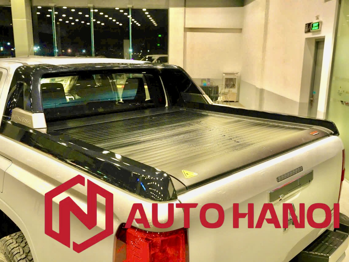 Nắp thùng cuộn xe Mitshubishi Triton 2024 loại kéo tay