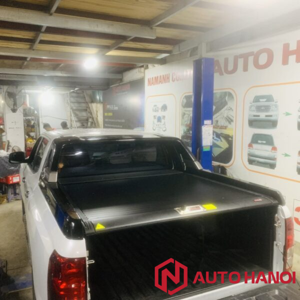 Alternative view of Nắp thùng cuộn xe Triton 2024 mẫu kéo tay